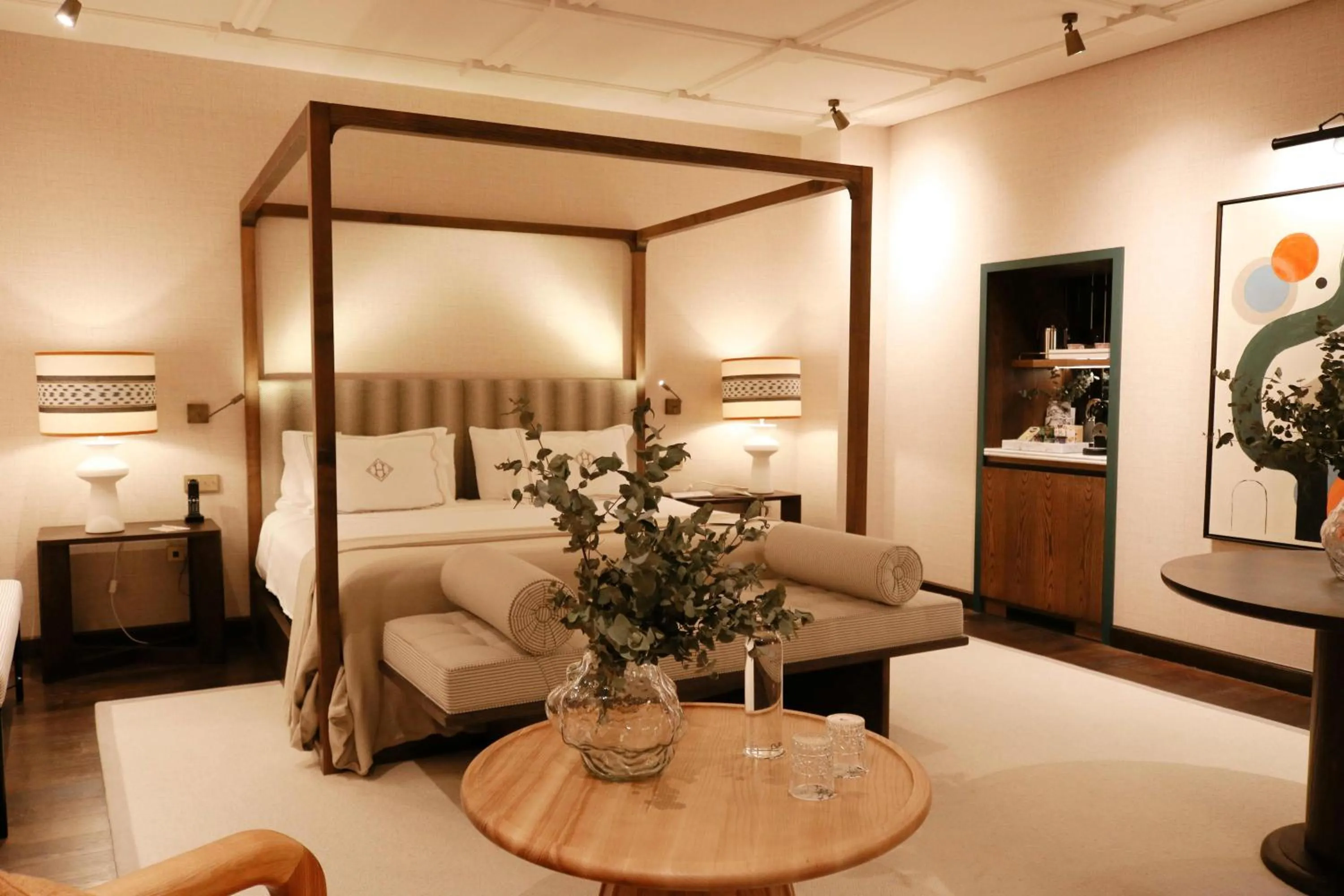 Bed in Hospes Palacio del Bailio, a Member of Design Hotels