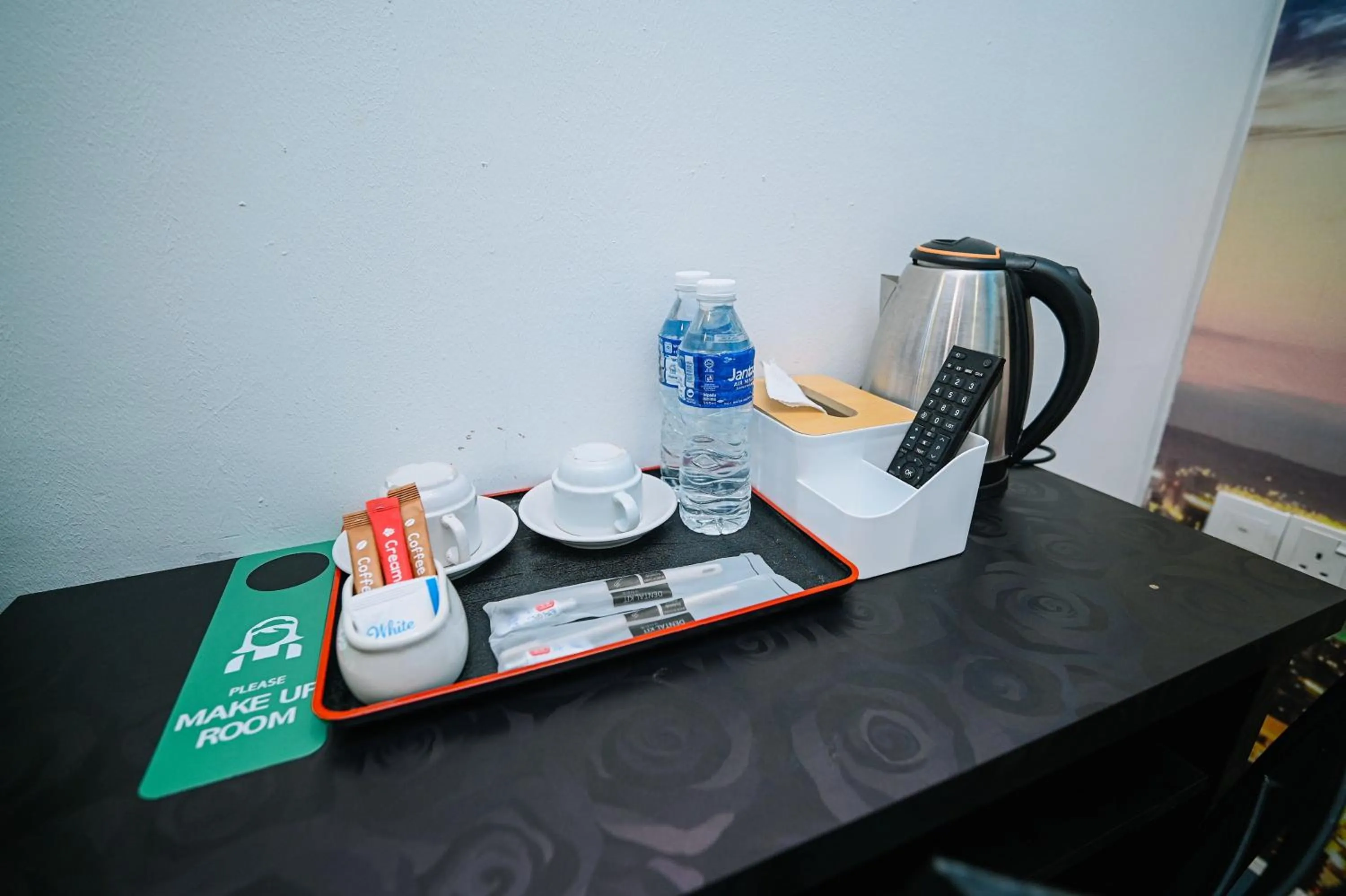 Swing & Pillows - USJ Taipan