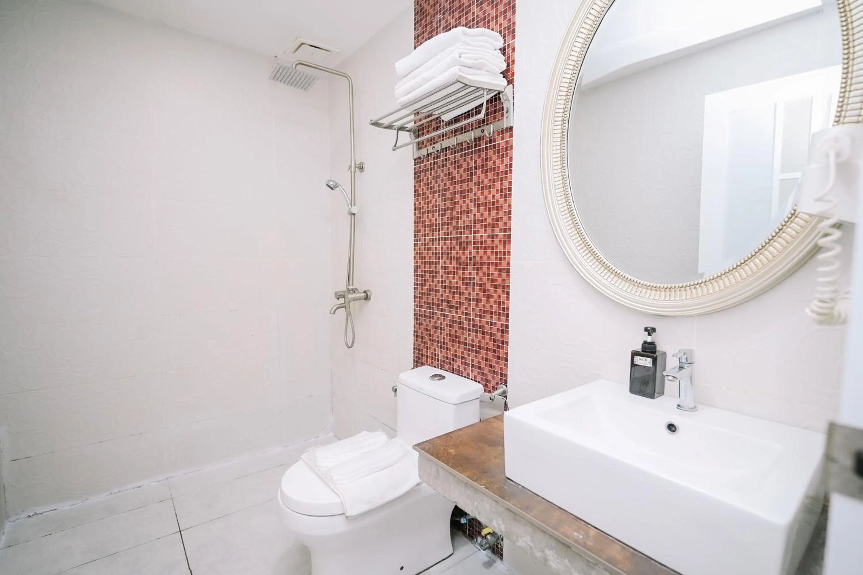 Swing & Pillows - USJ Taipan