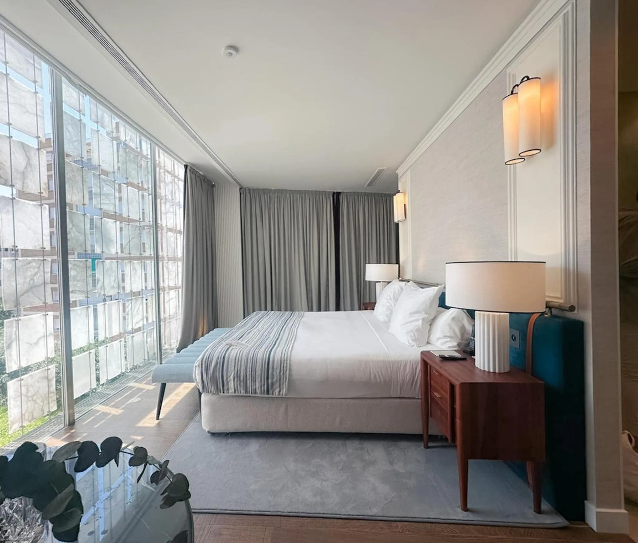 Photo of the whole room, Bed in Hospes Palacio de los Patos, a Member of Design Hotels