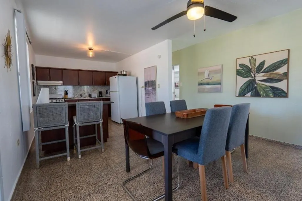 El Flamingo Beach Club