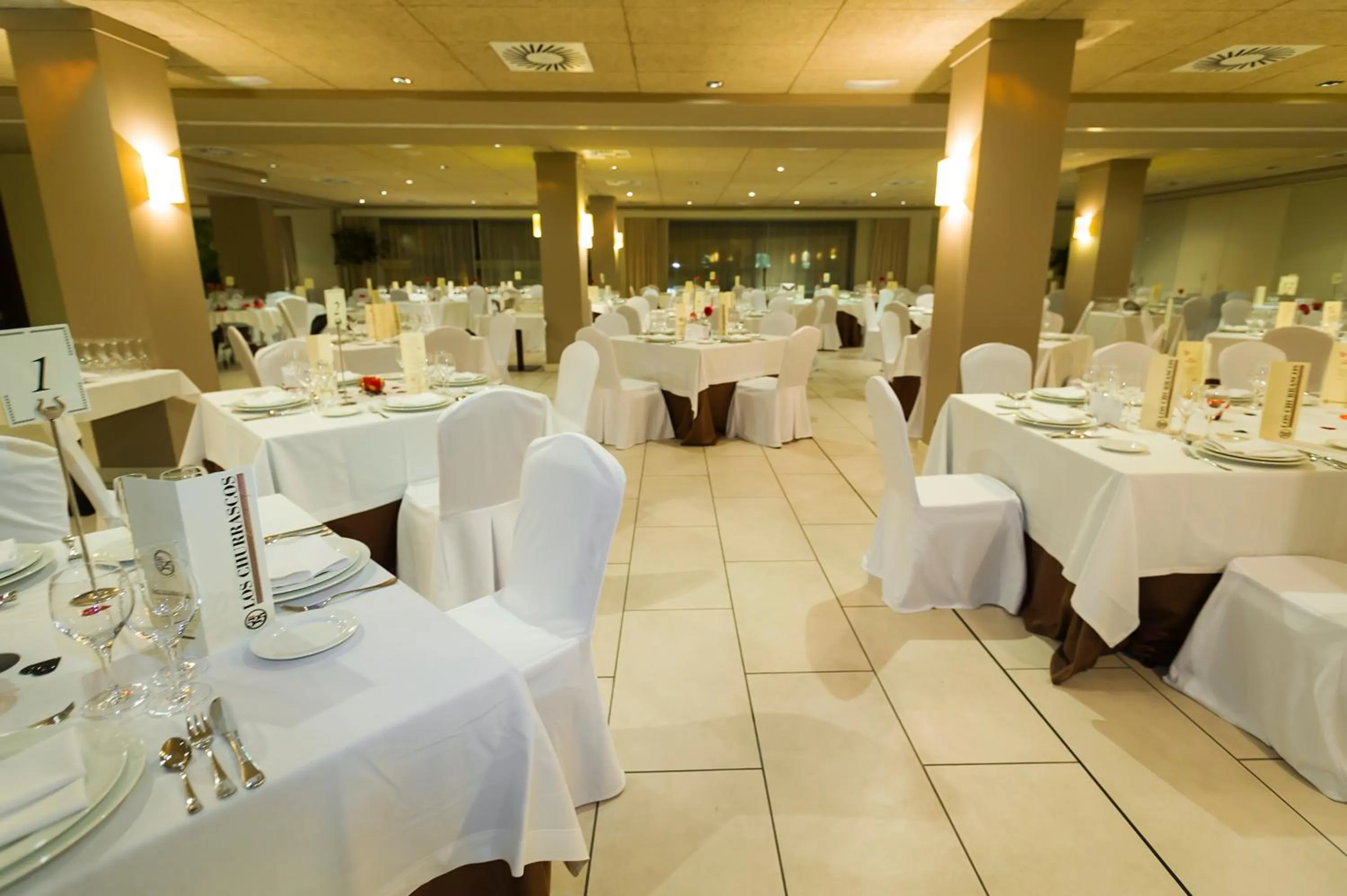 Banquet/Function facilities in Hotel 525