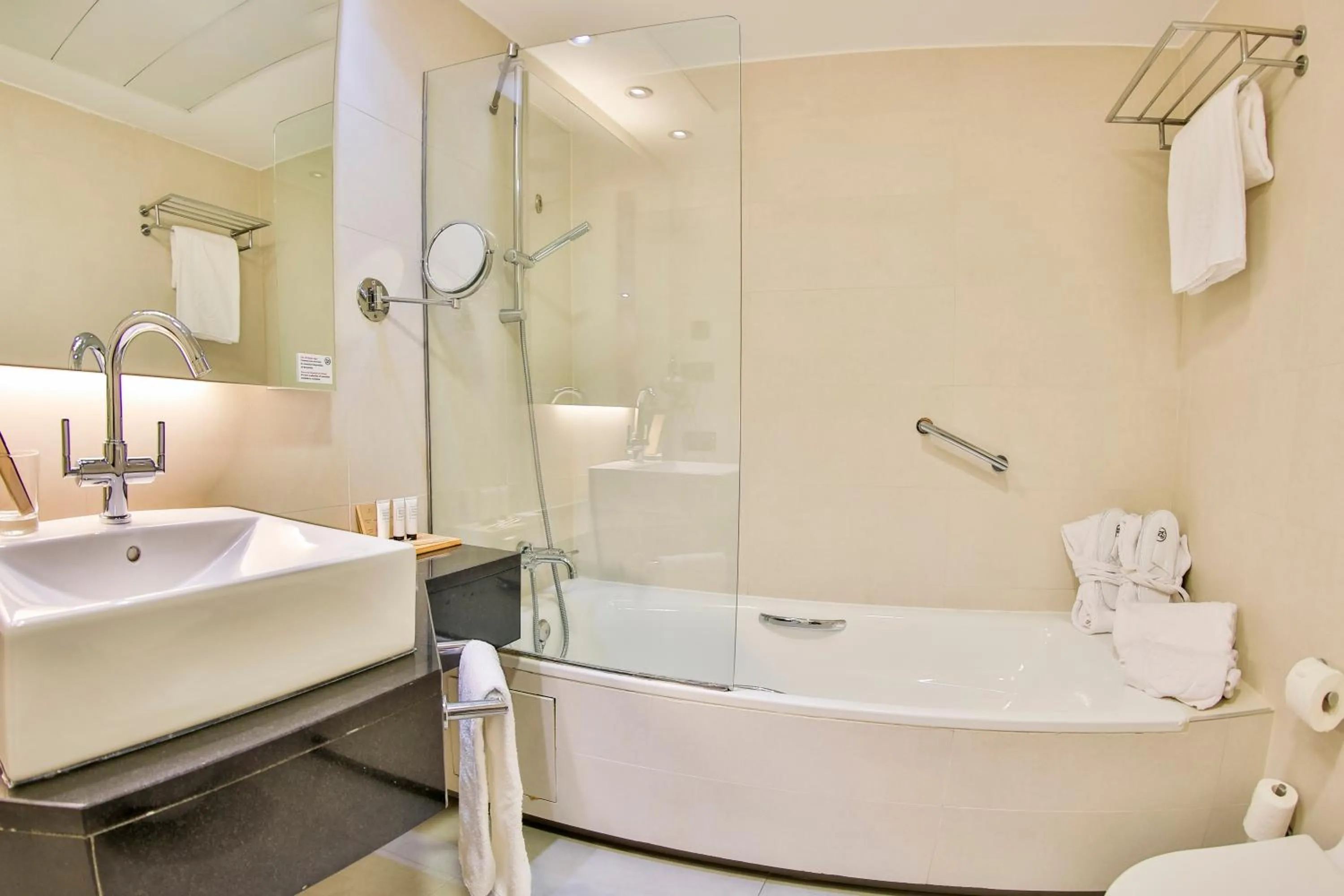 Bathroom in Hotel 525