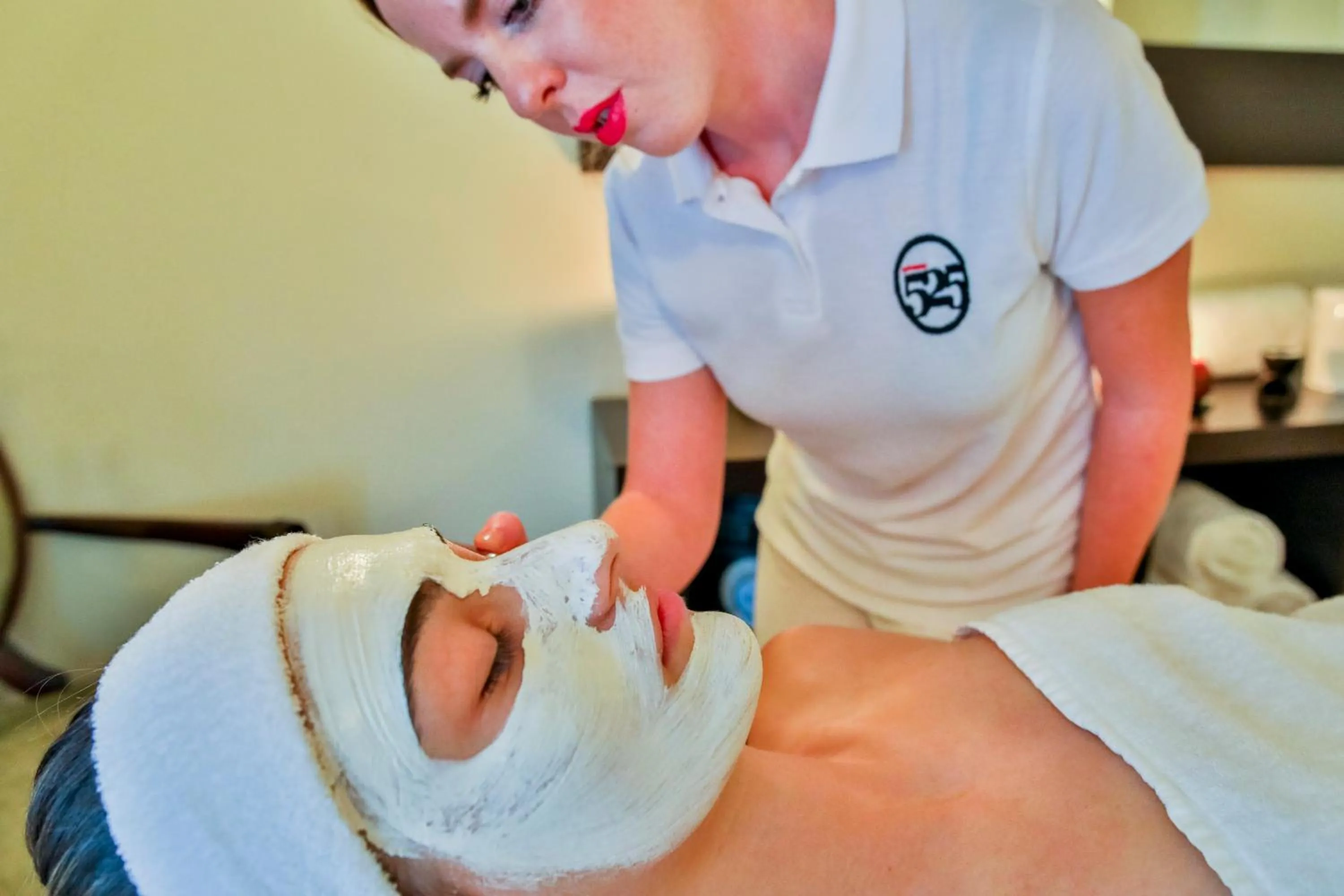 Massage in Hotel 525