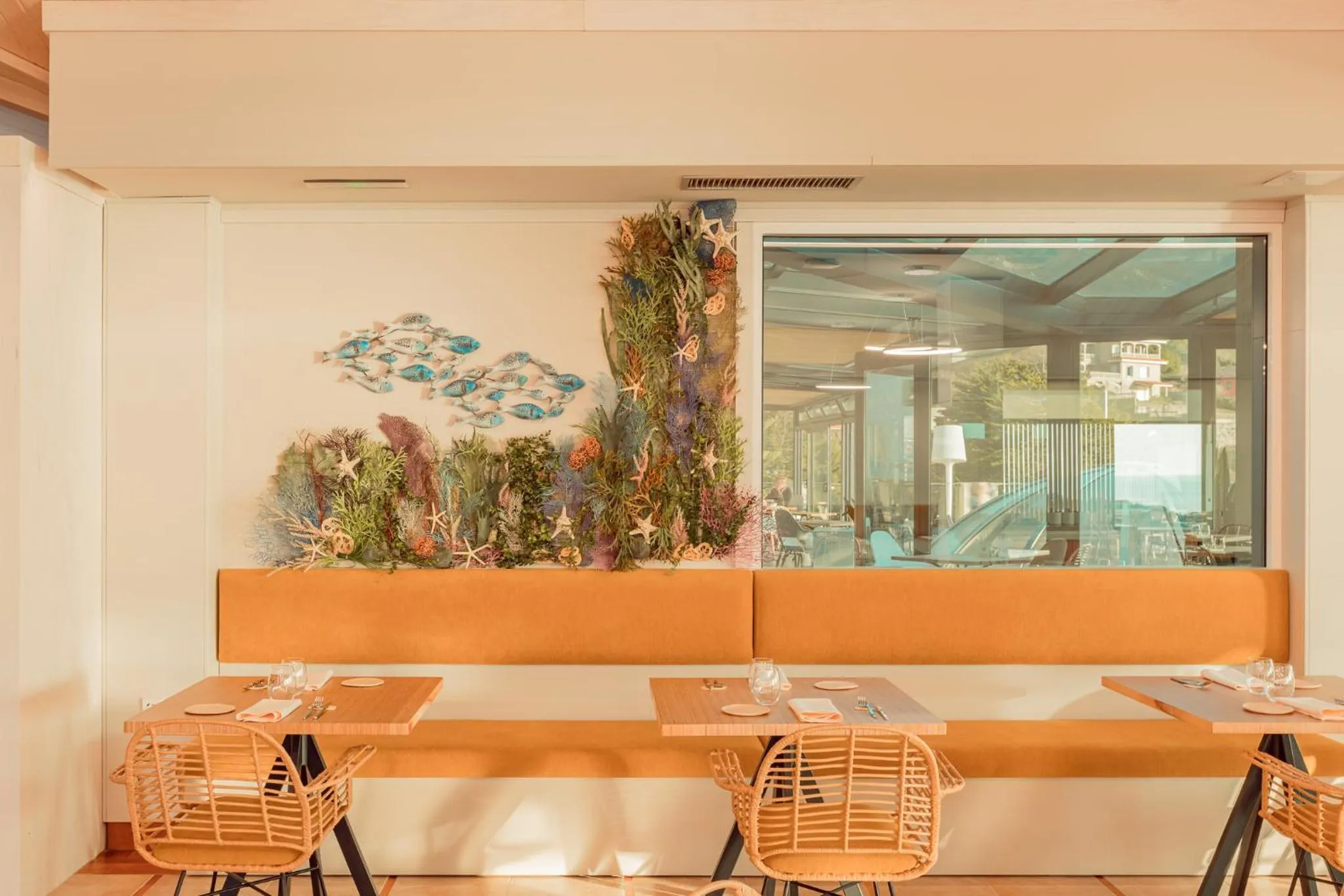 Restaurant/places to eat in Talaso Atlántico