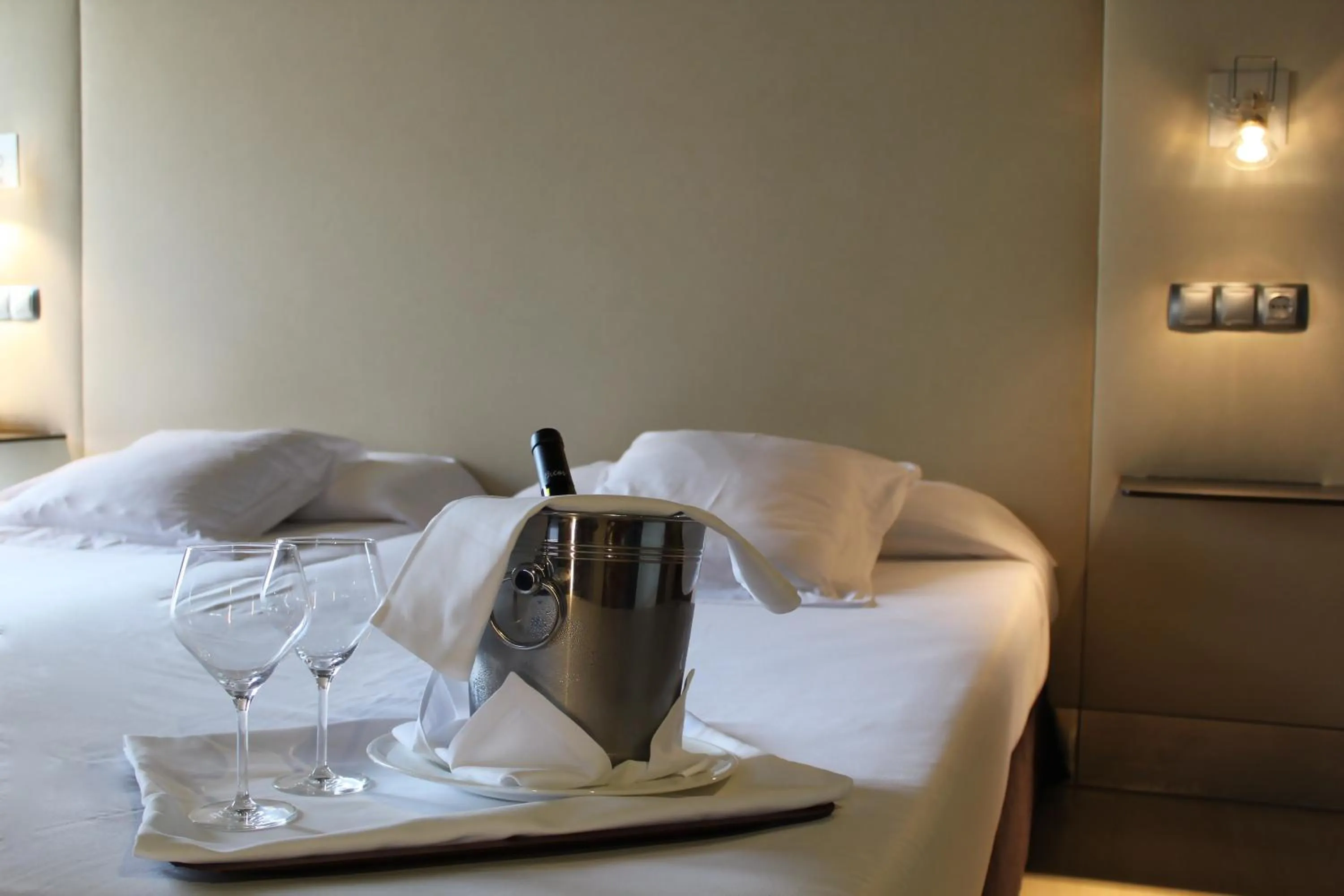 Decorative detail, Bed in Hotel Almirante