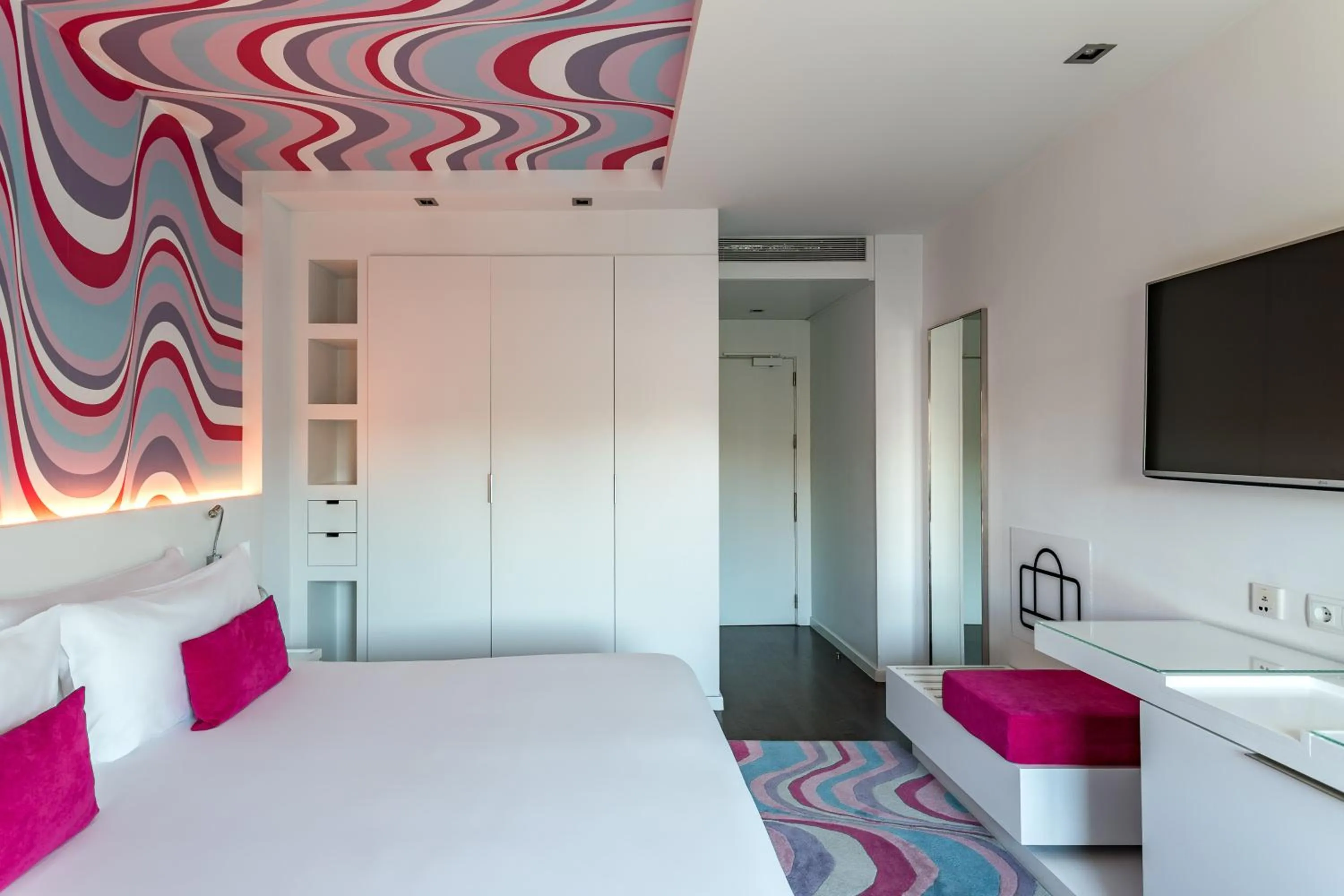 Bed in Room Mate Carla, Barcelona