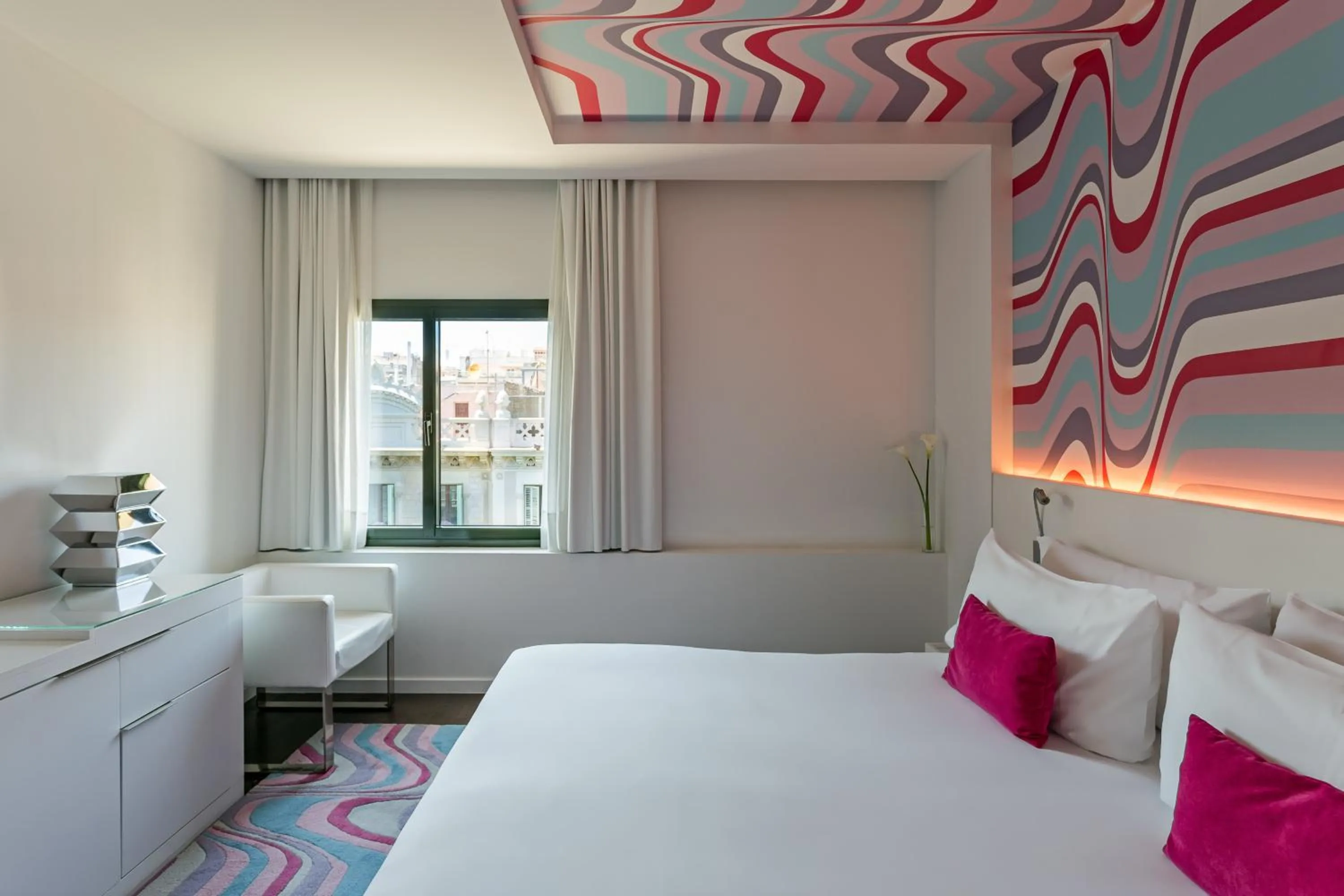 Decorative detail, Bed in Room Mate Carla, Barcelona