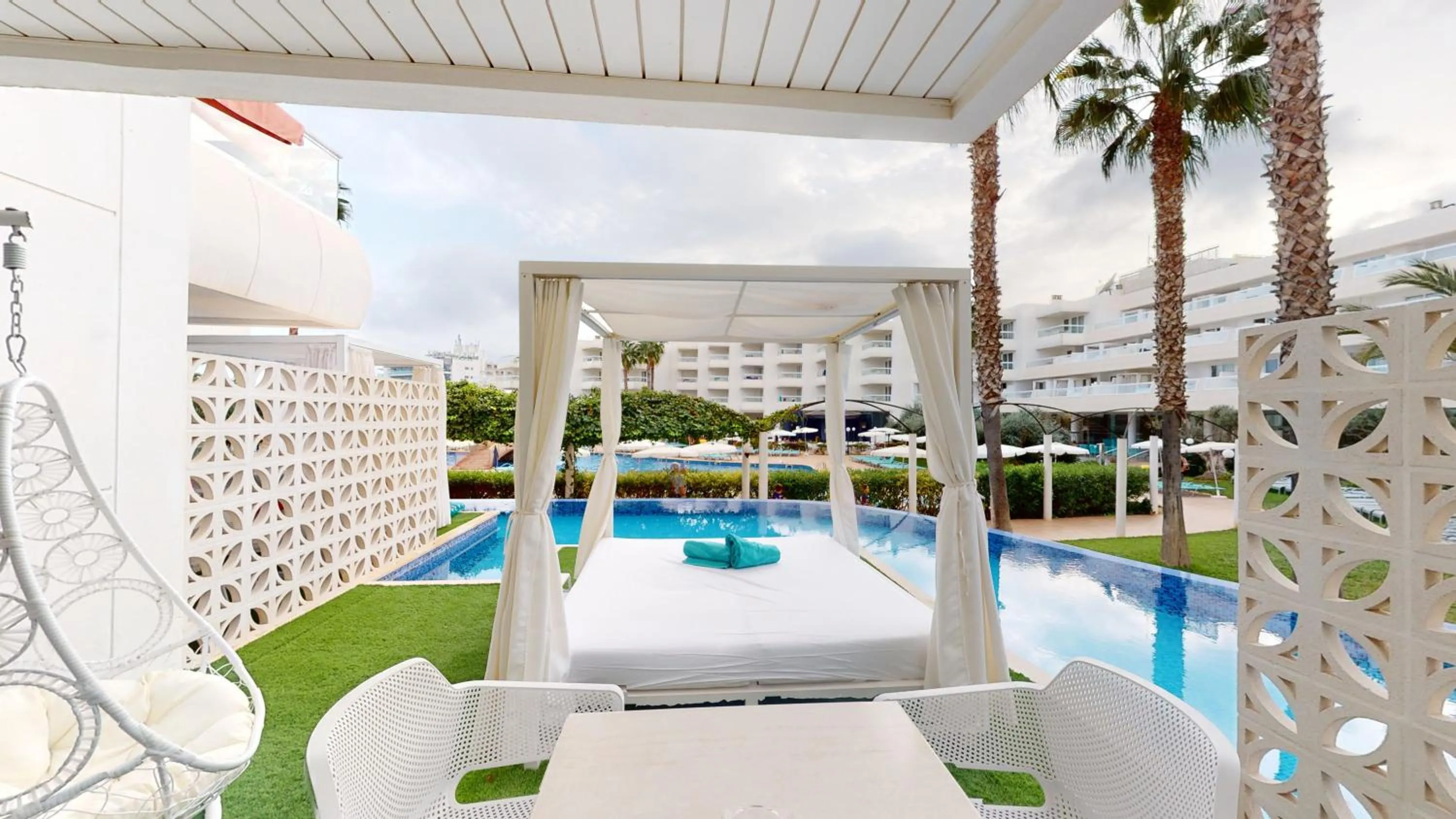 Pool view in Aparthotel Tropic Garden