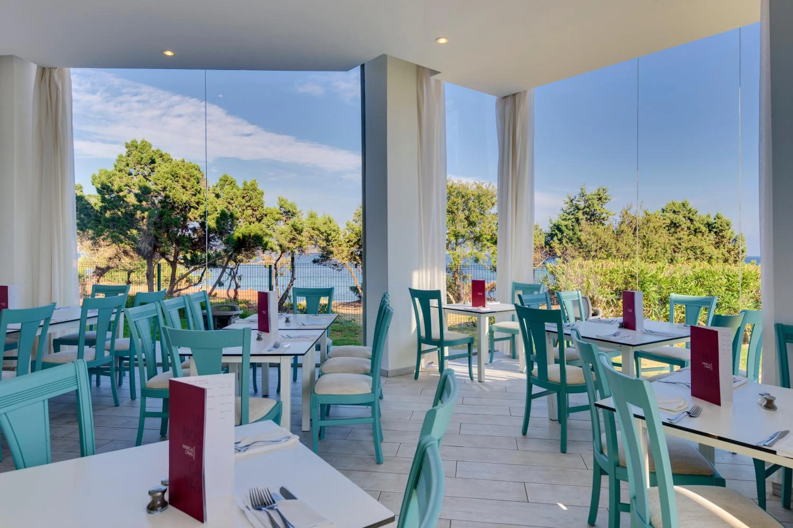 Restaurant/places to eat in Aparthotel Tropic Garden