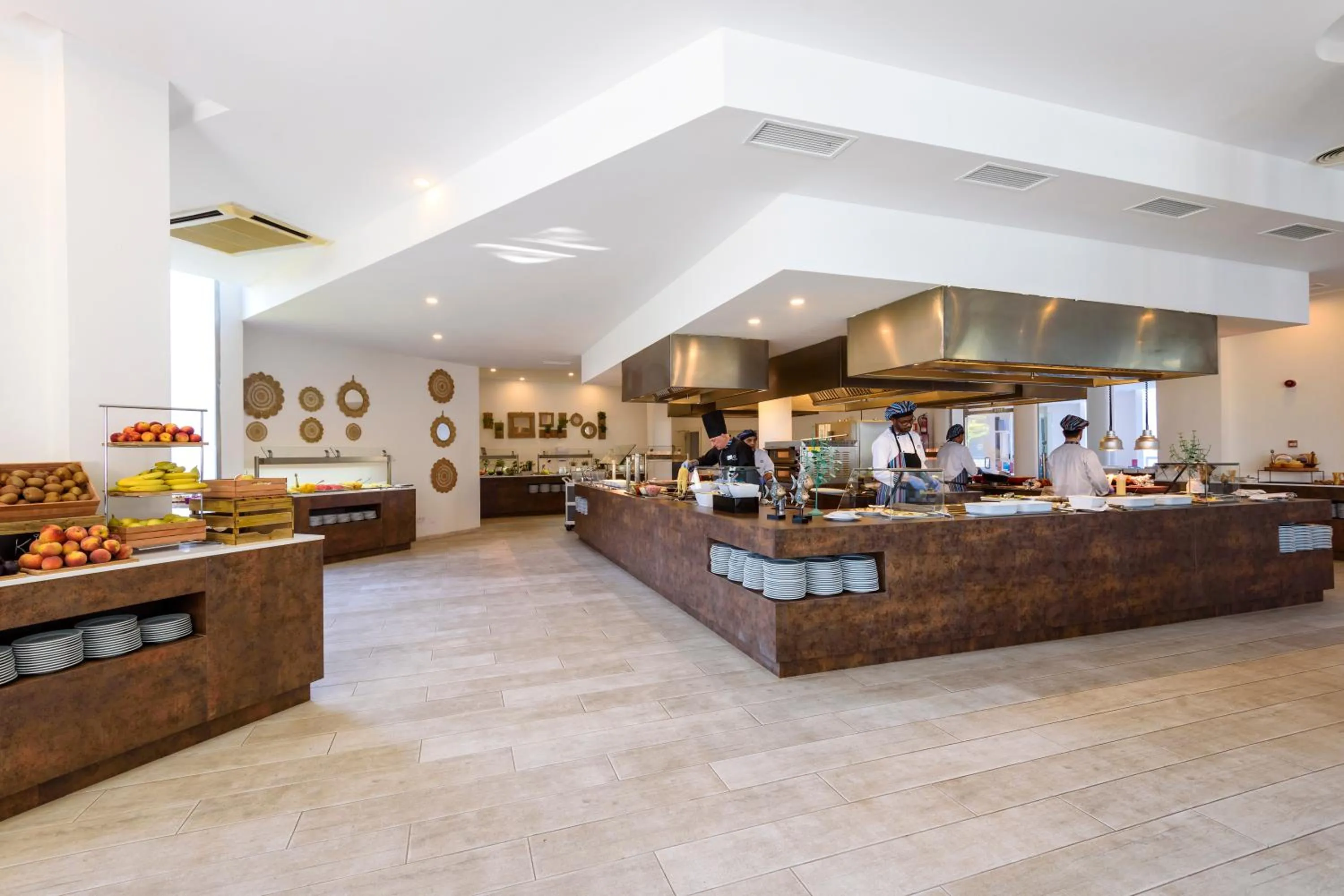 Restaurant/places to eat in Aparthotel Tropic Garden