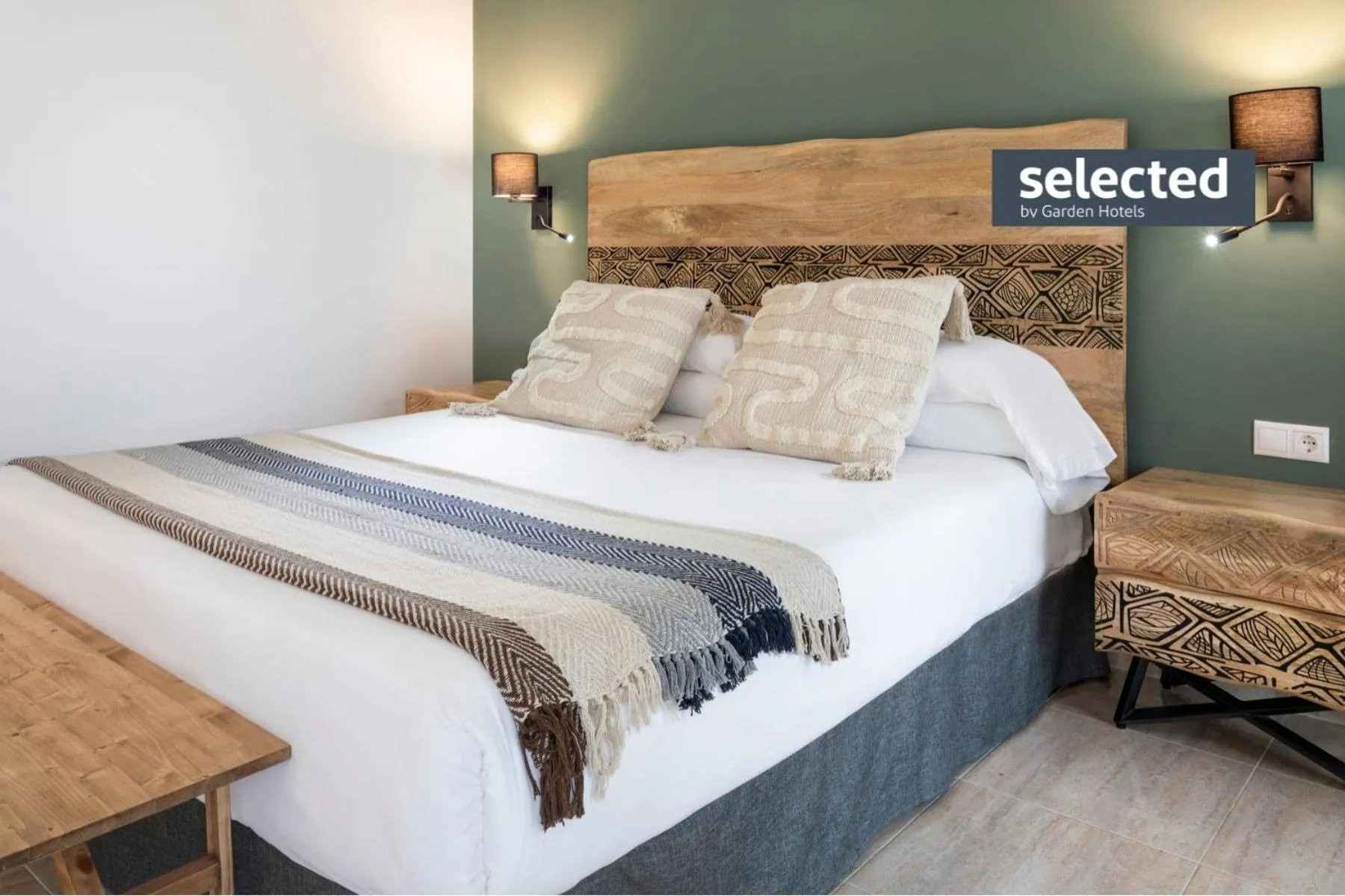 Bed in Garden Playanatural - Adults Only