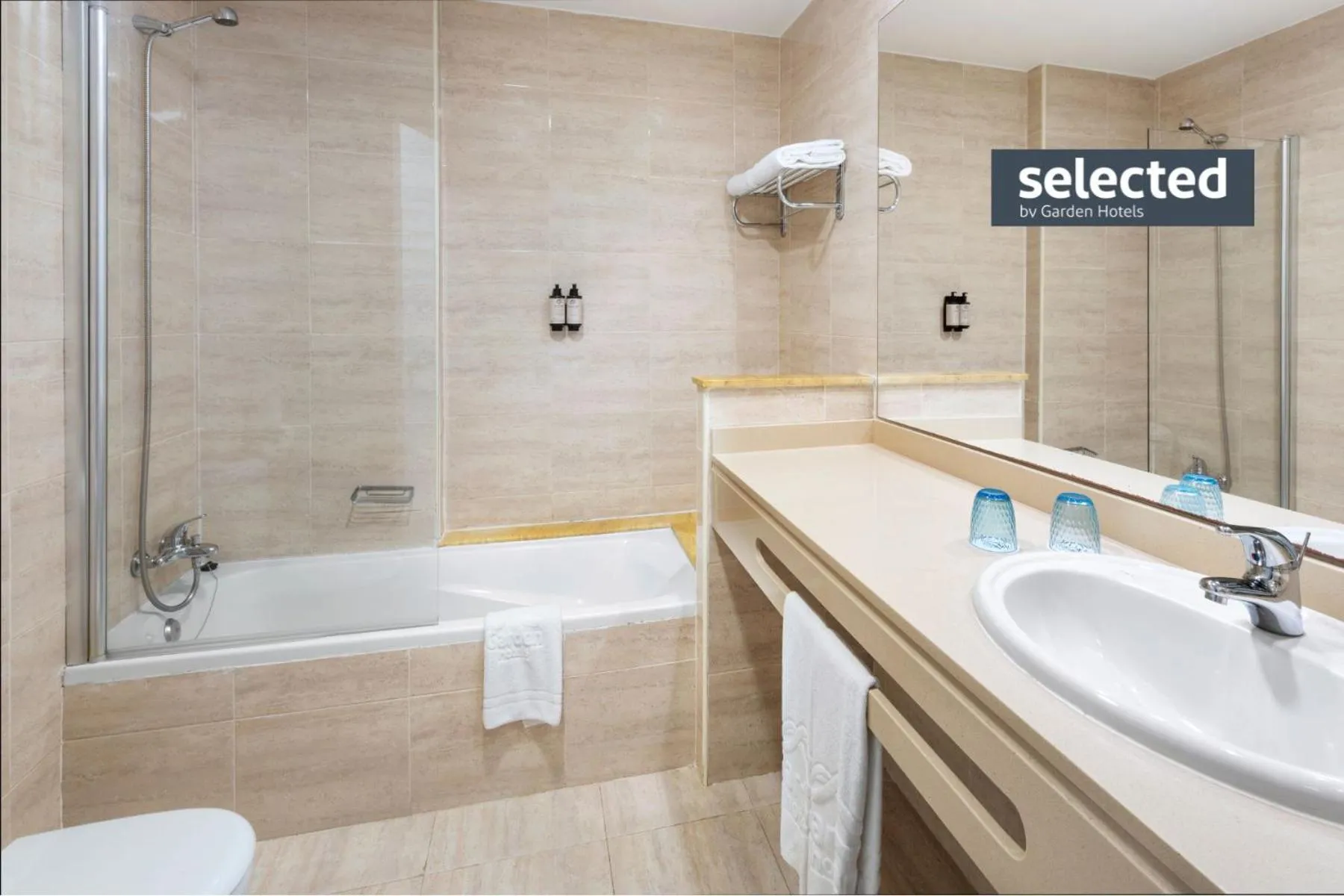 Bathroom in Garden Playanatural - Adults Only