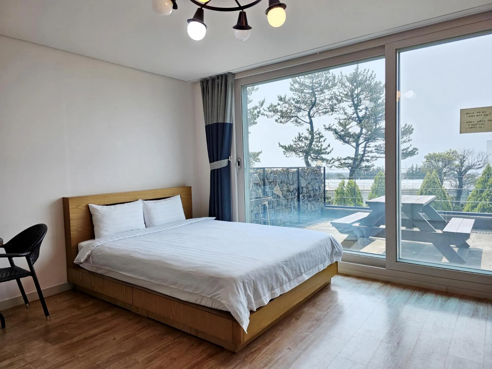 Bed in Haedenville Pension