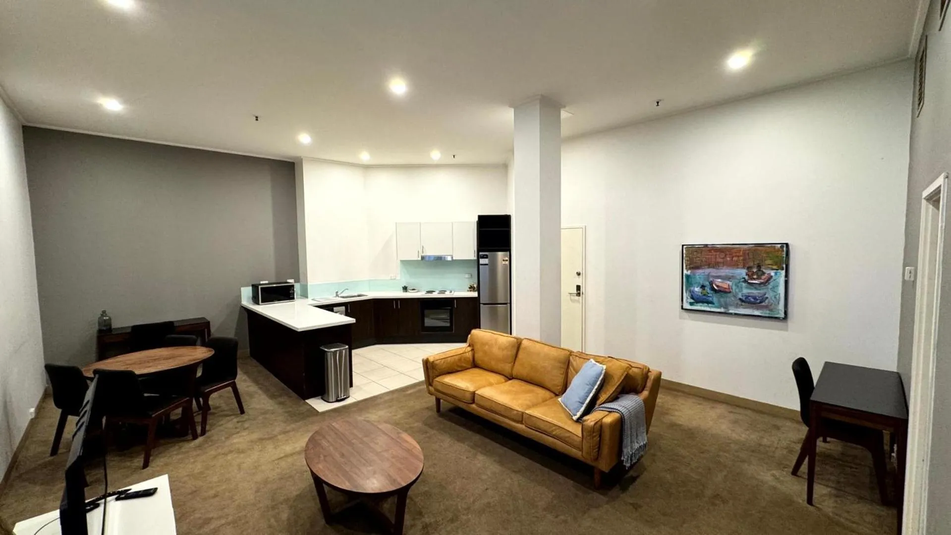 Living room in Gordon House Apartments