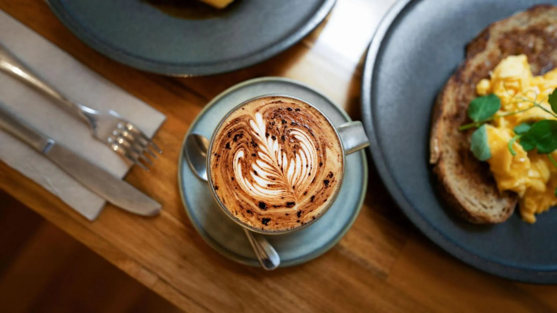 Food and drinks in Gordon House Apartments