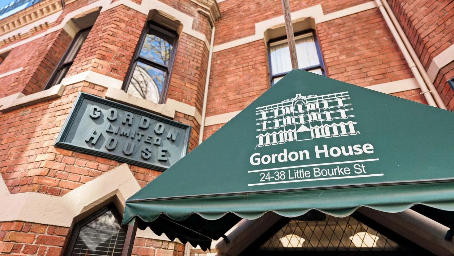 Logo/Certificate/Sign in Gordon House Apartments