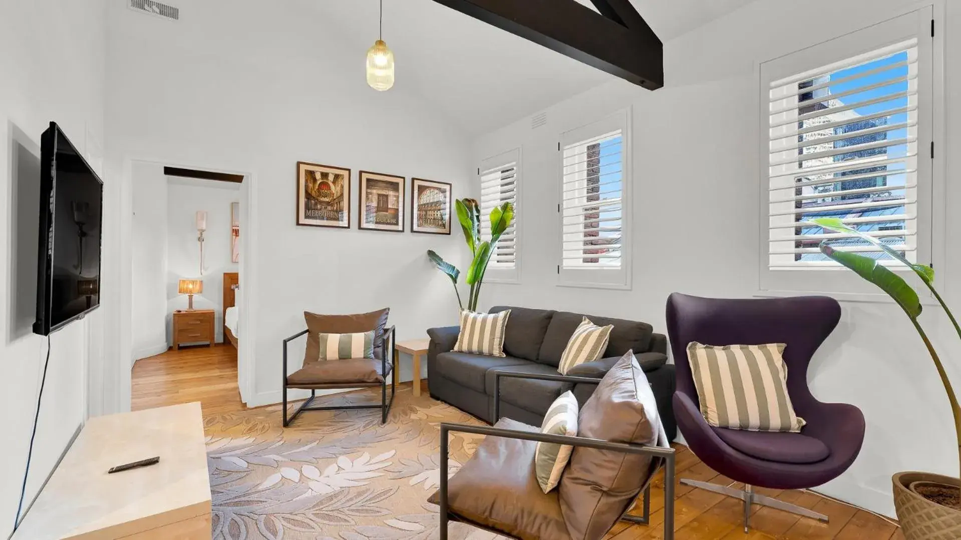 Two-Bedroom Loft Apartment in Gordon House Apartments Two-Bedroom Loft Apartment in Gordon House Apartments