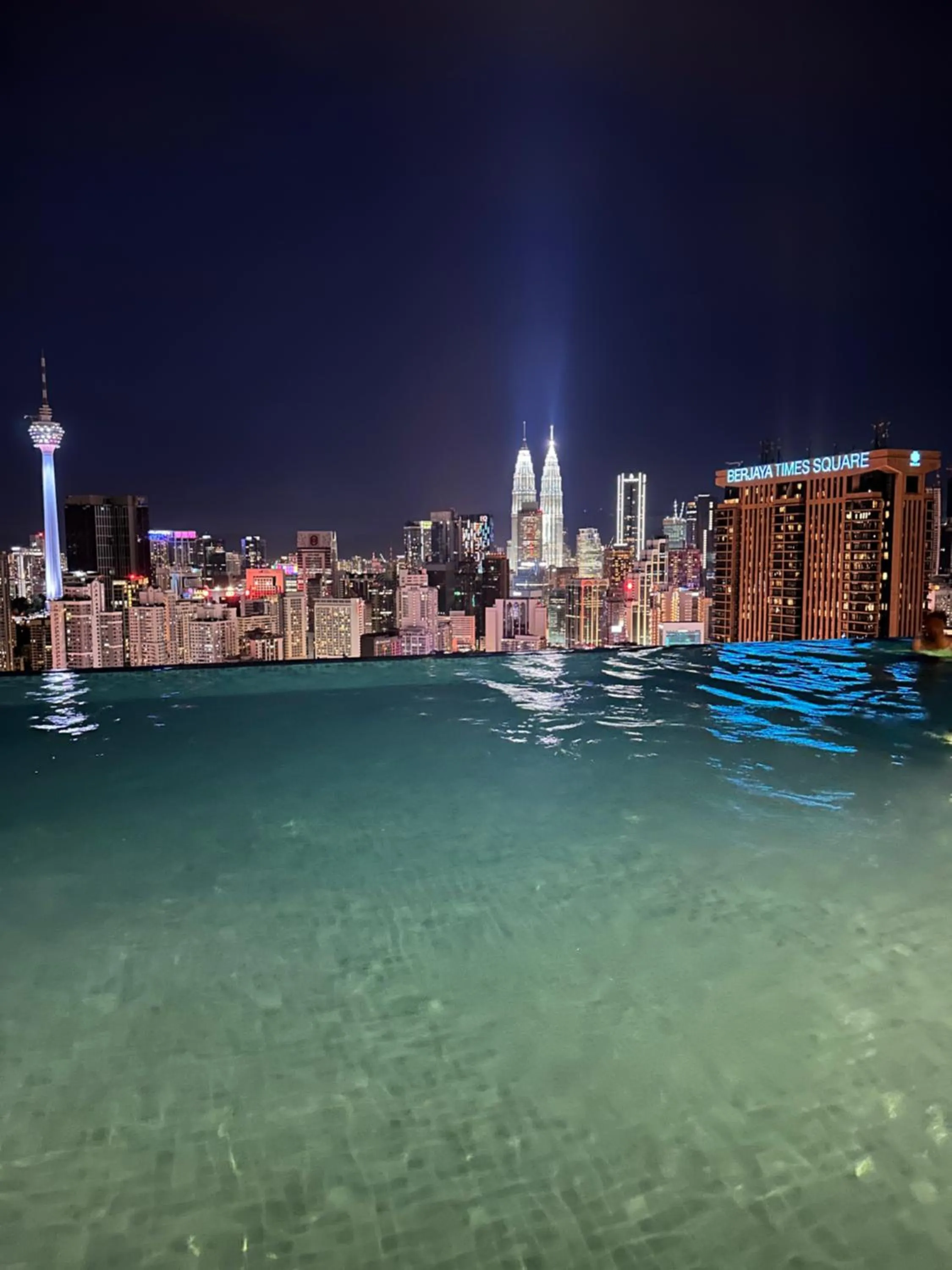 Night in Lucentia residence T1