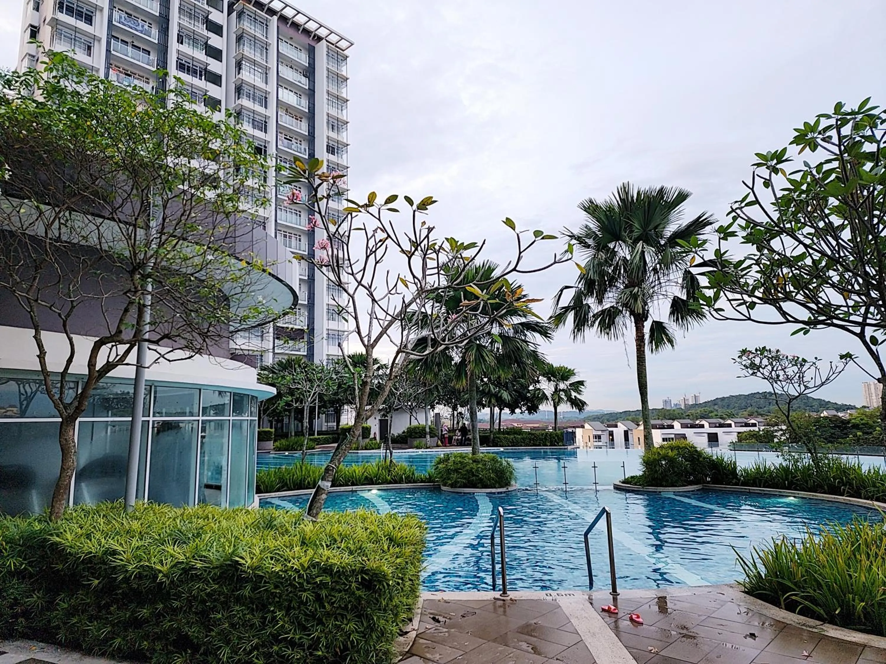 Swimming pool in Putrajaya Dwiputra Residences, Fully Air-Con 3BR Homestay