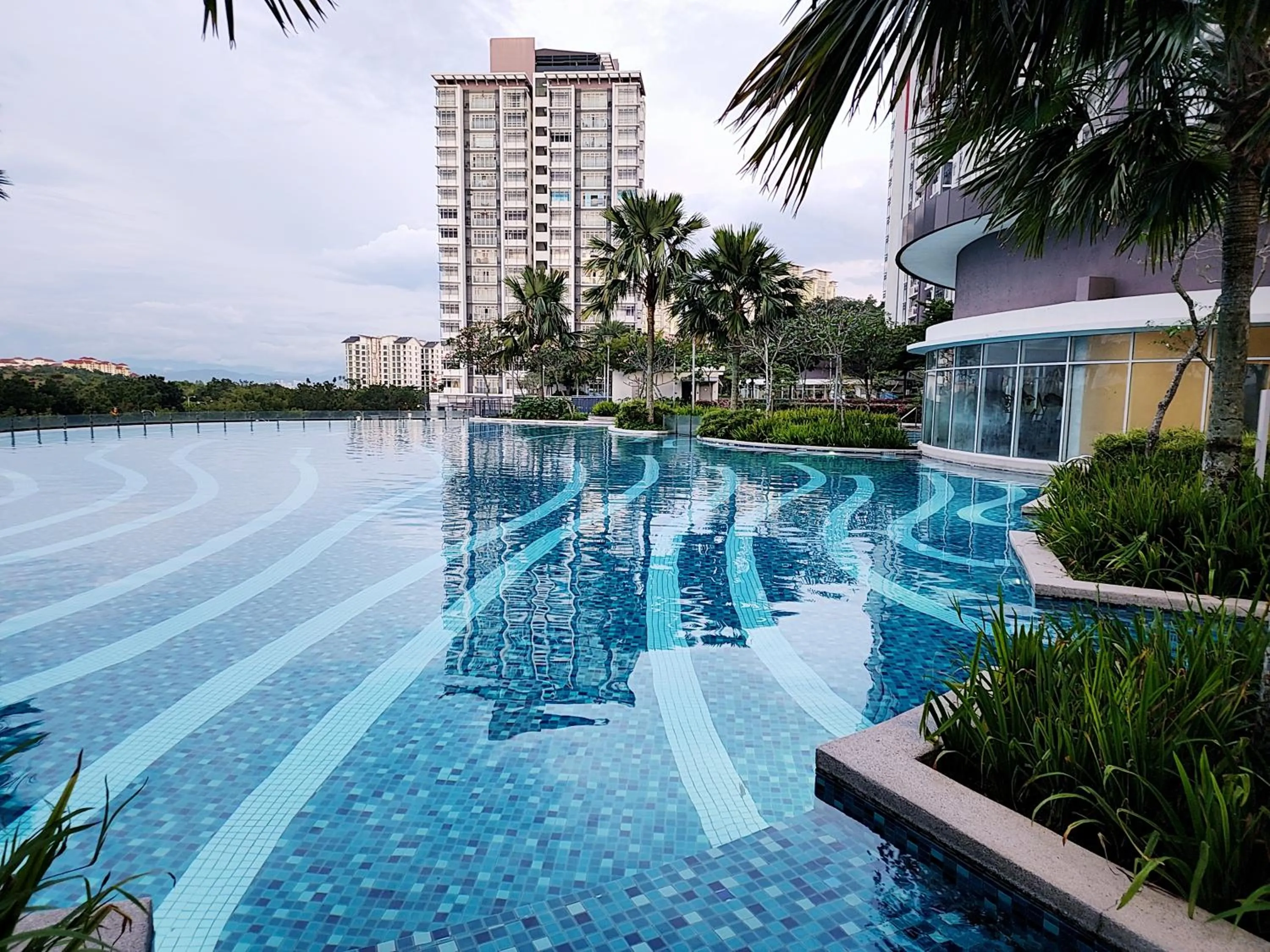 Swimming pool in Putrajaya Dwiputra Residences, Fully Air-Con 3BR Homestay