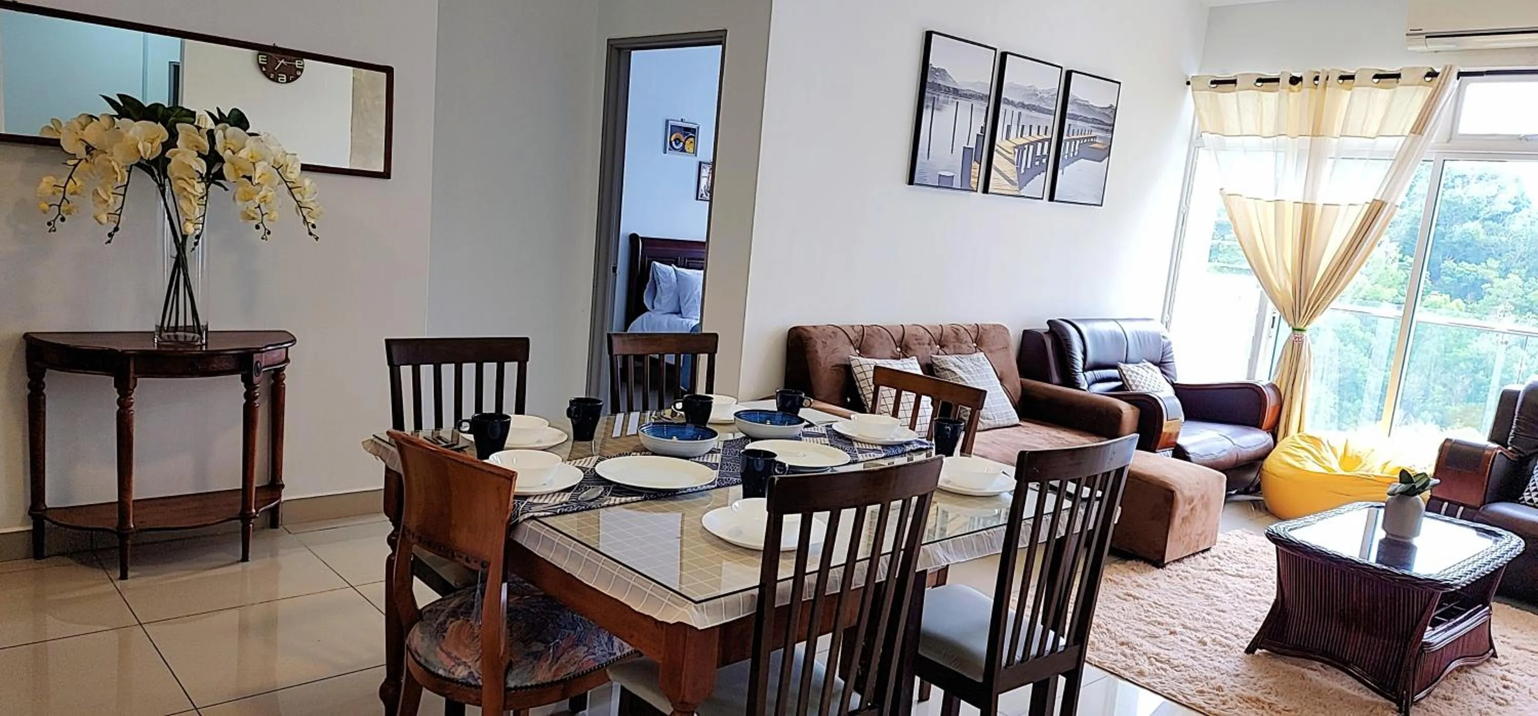 Living room in Putrajaya Dwiputra Residences, Fully Air-Con 3BR Homestay