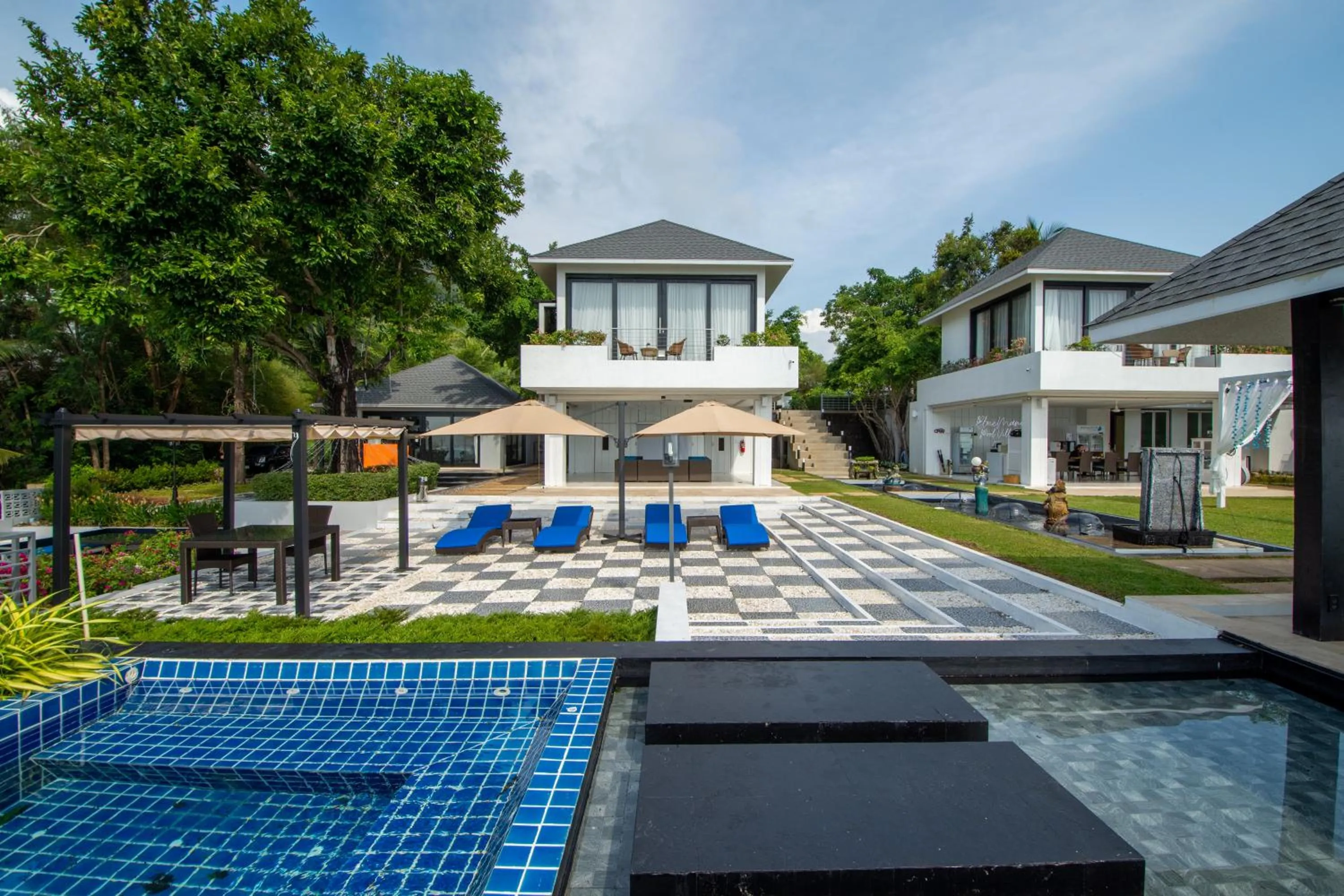 Property building in Bluemango Pool Villa & Resort Koh Samui