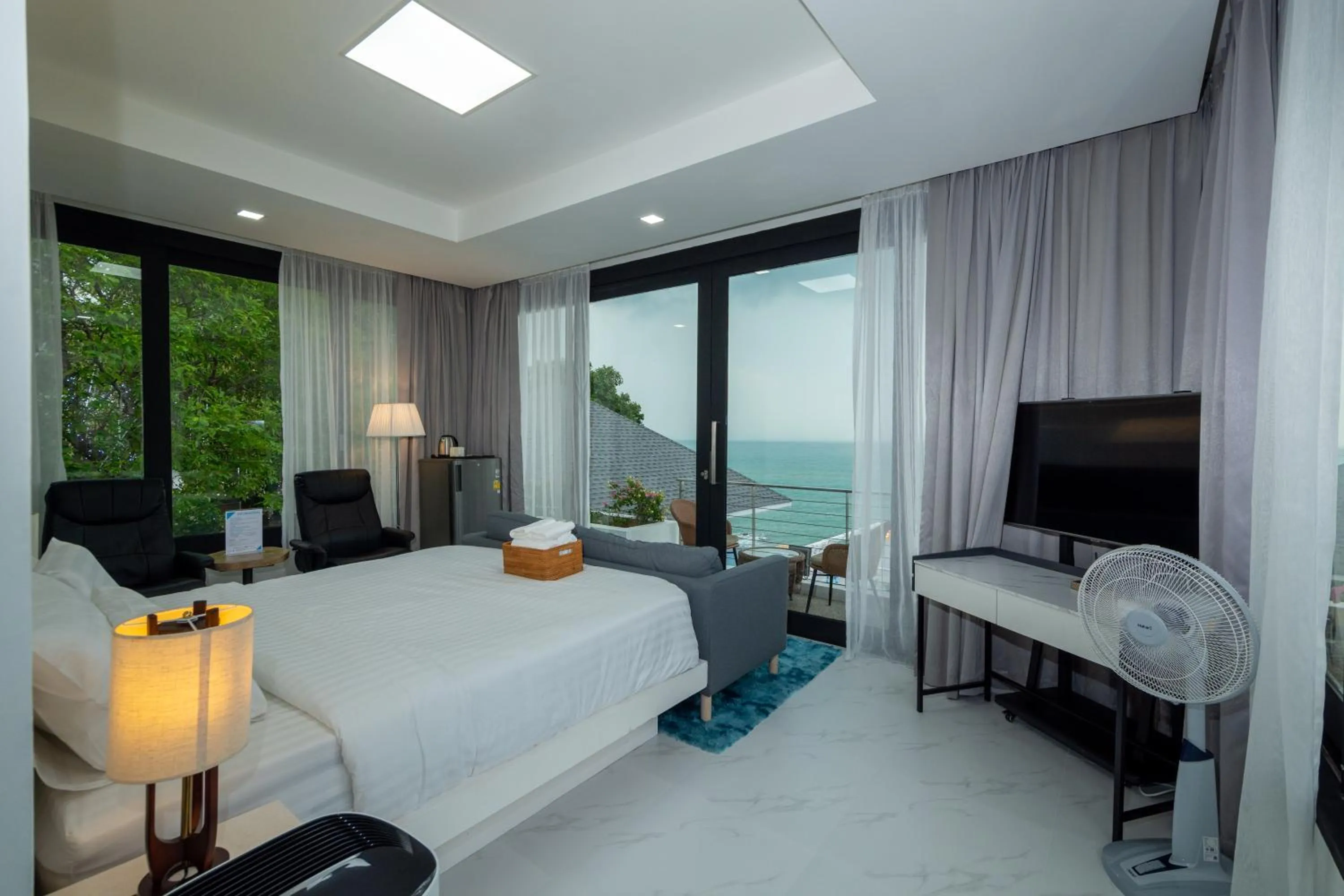 Bed in Bluemango Pool Villa & Resort Koh Samui