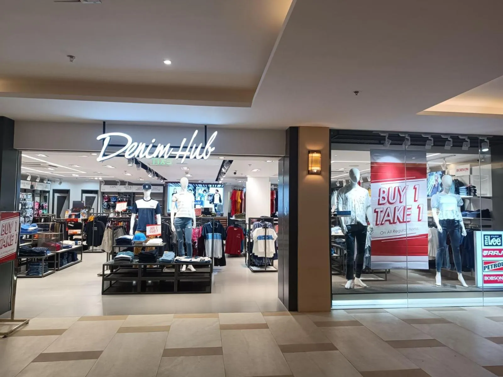 Shopping Area in Canyon Hotels & Resorts Boracay