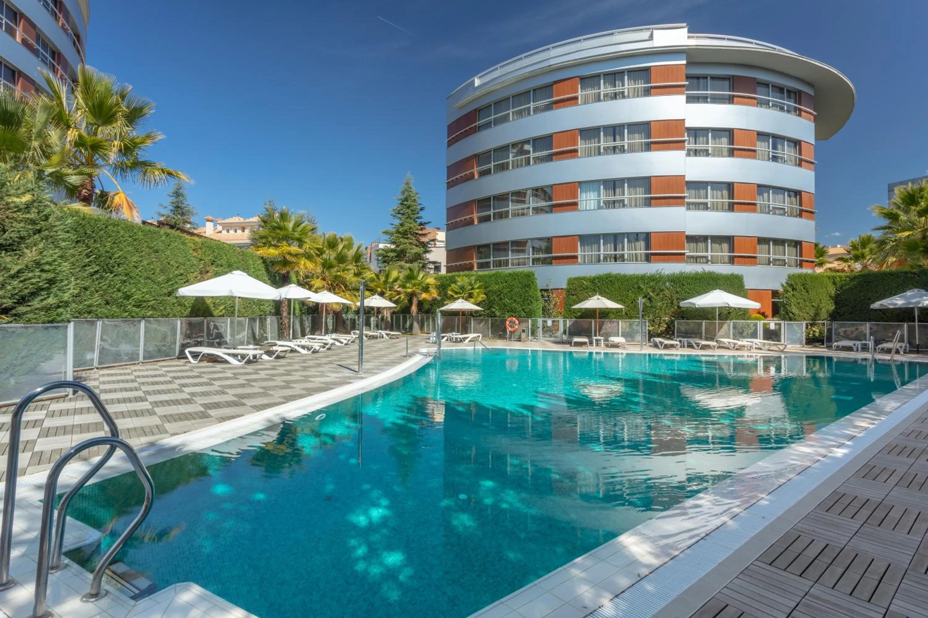 Swimming pool in Hotel Abades Nevada Palace