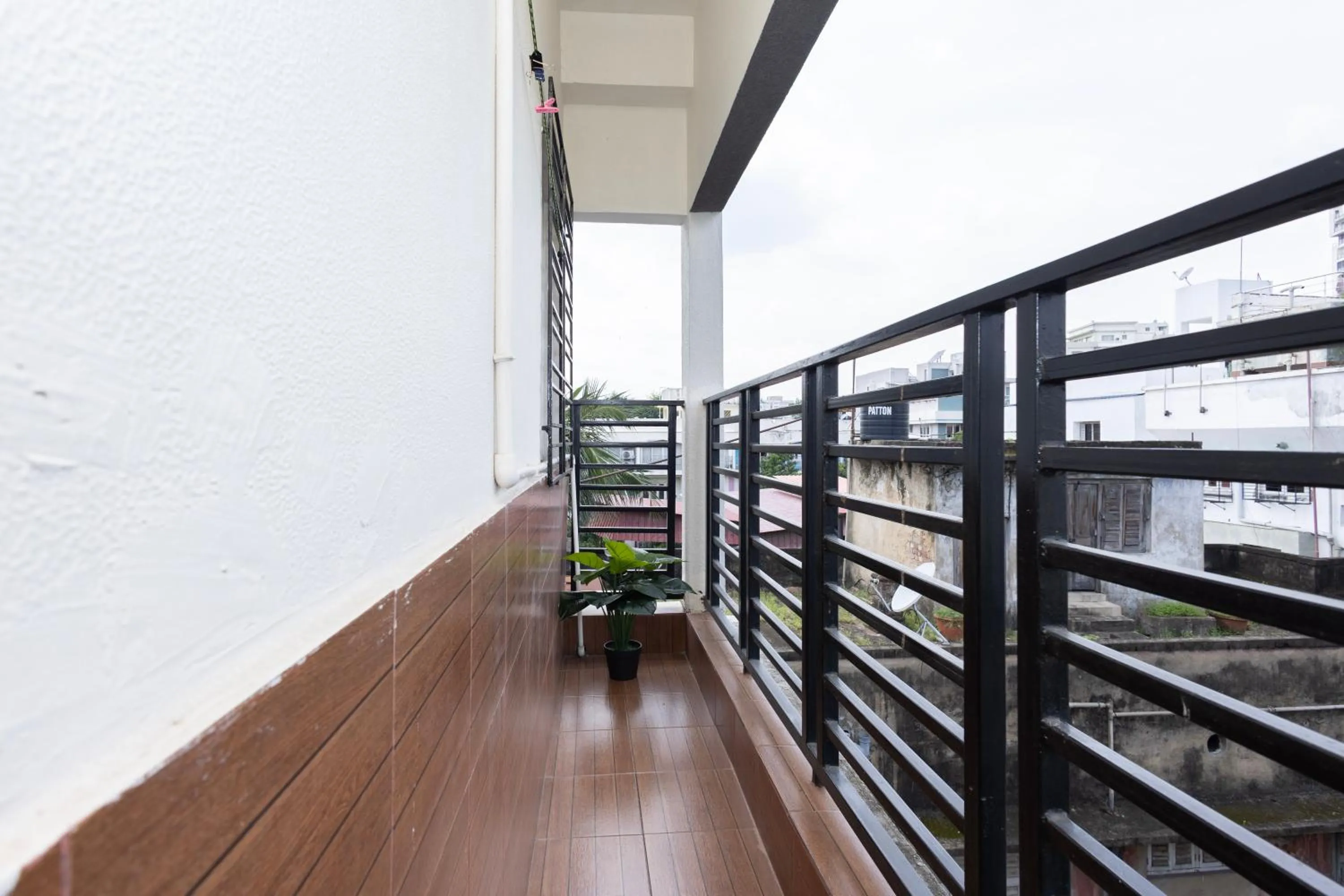 Balcony/Terrace in Lakeside Suites