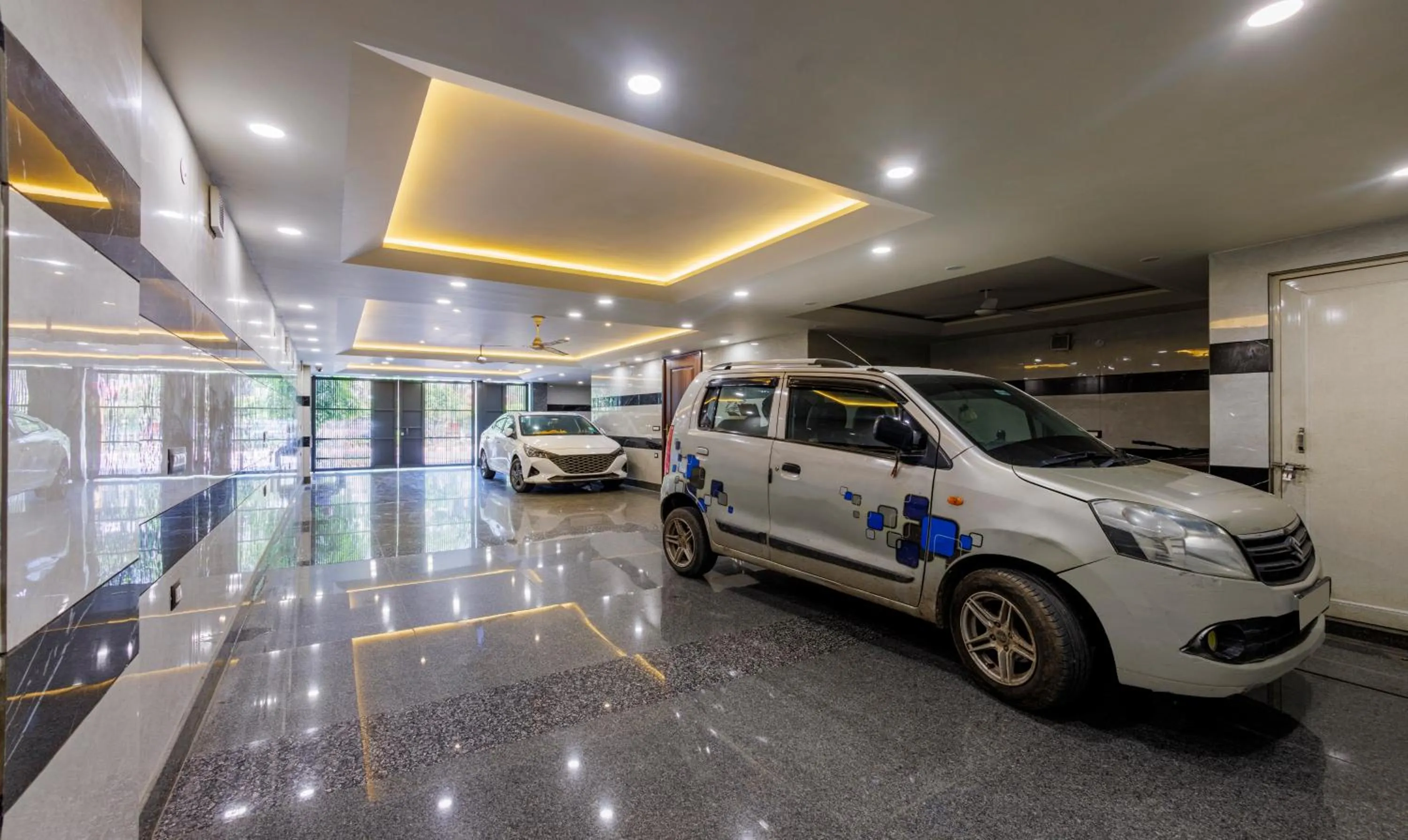 Parking in Treebo MVM Residency