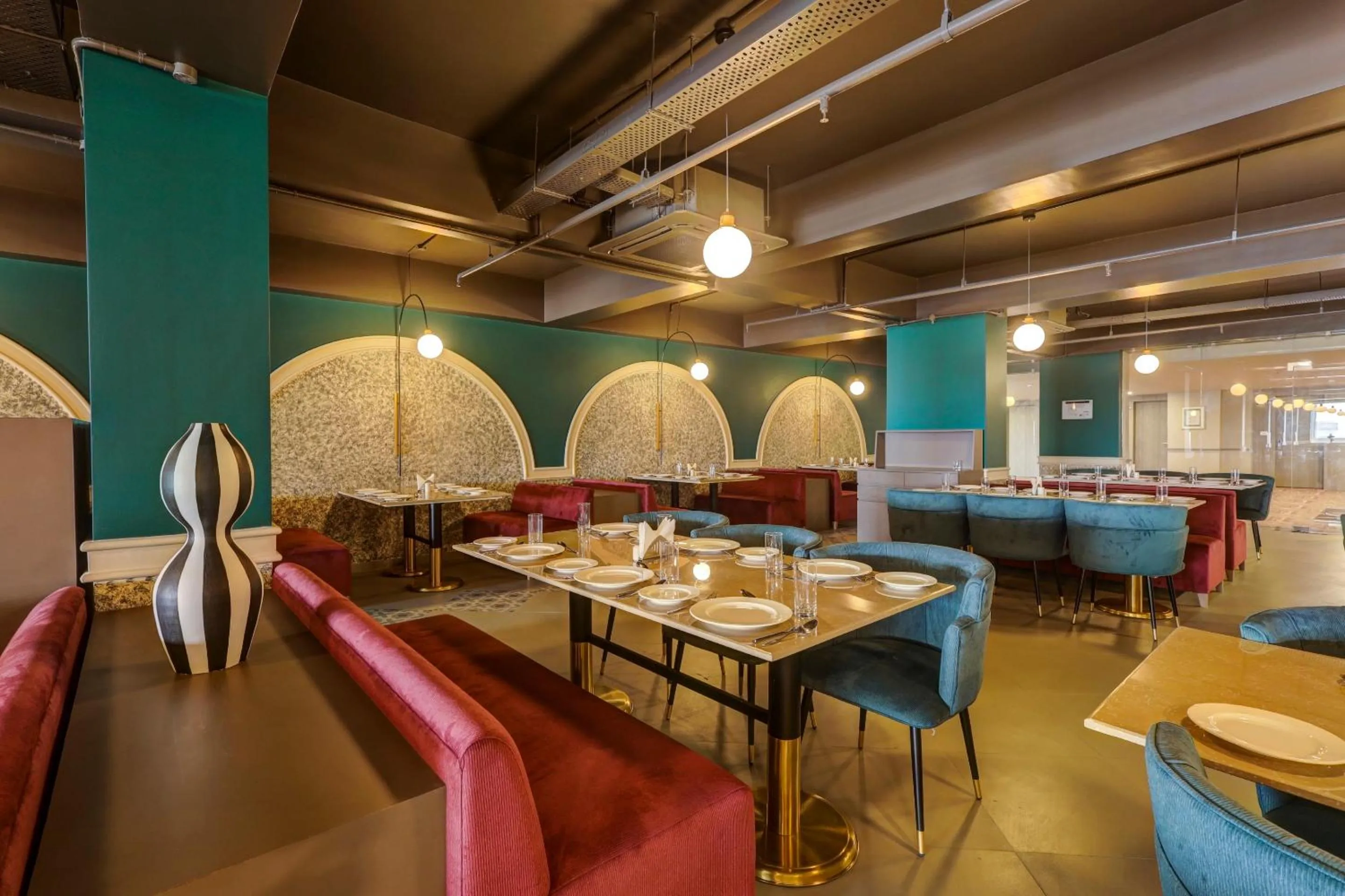 Sunday Hotel Vadodara