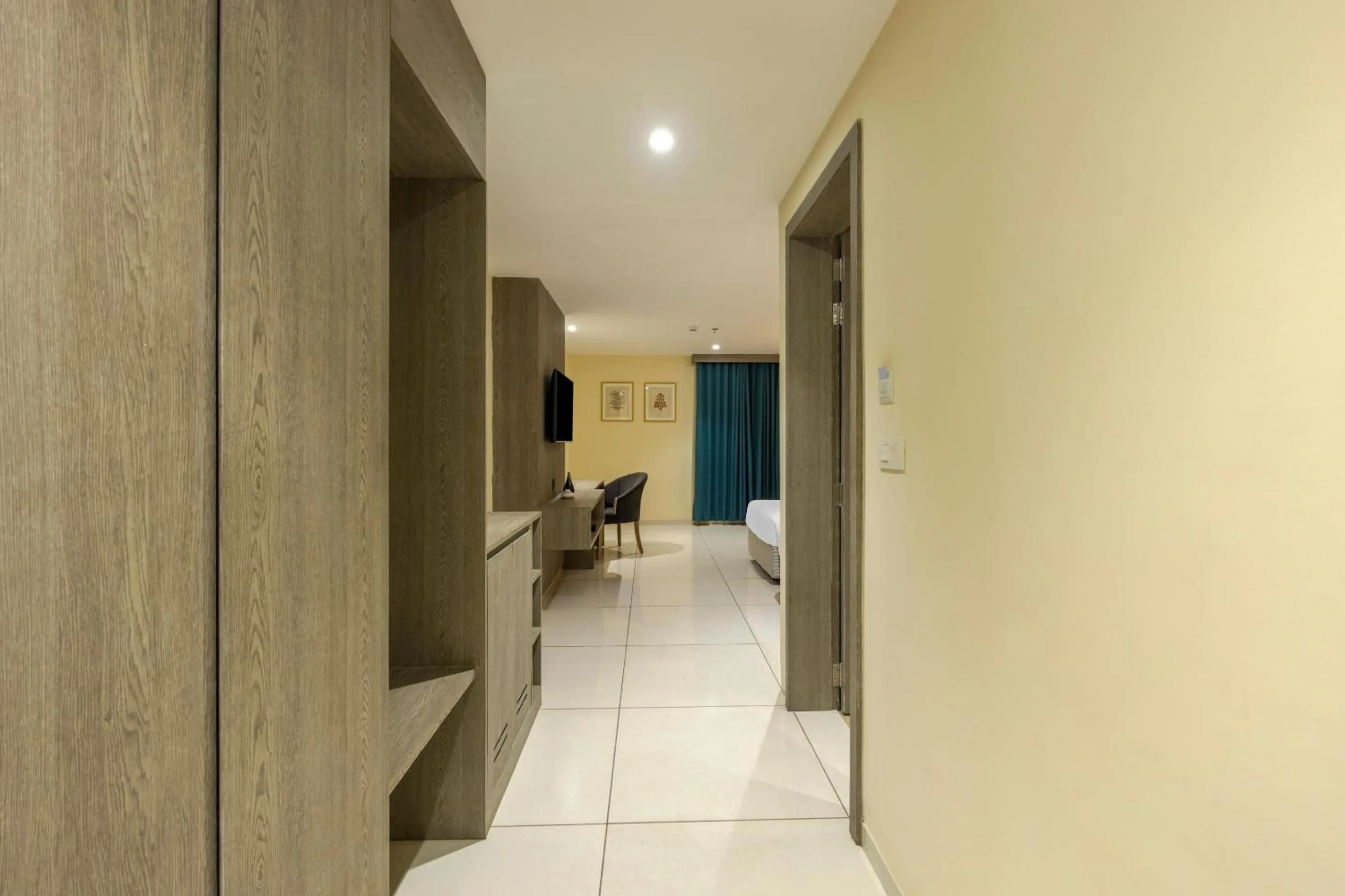 Sunday Hotel Vadodara