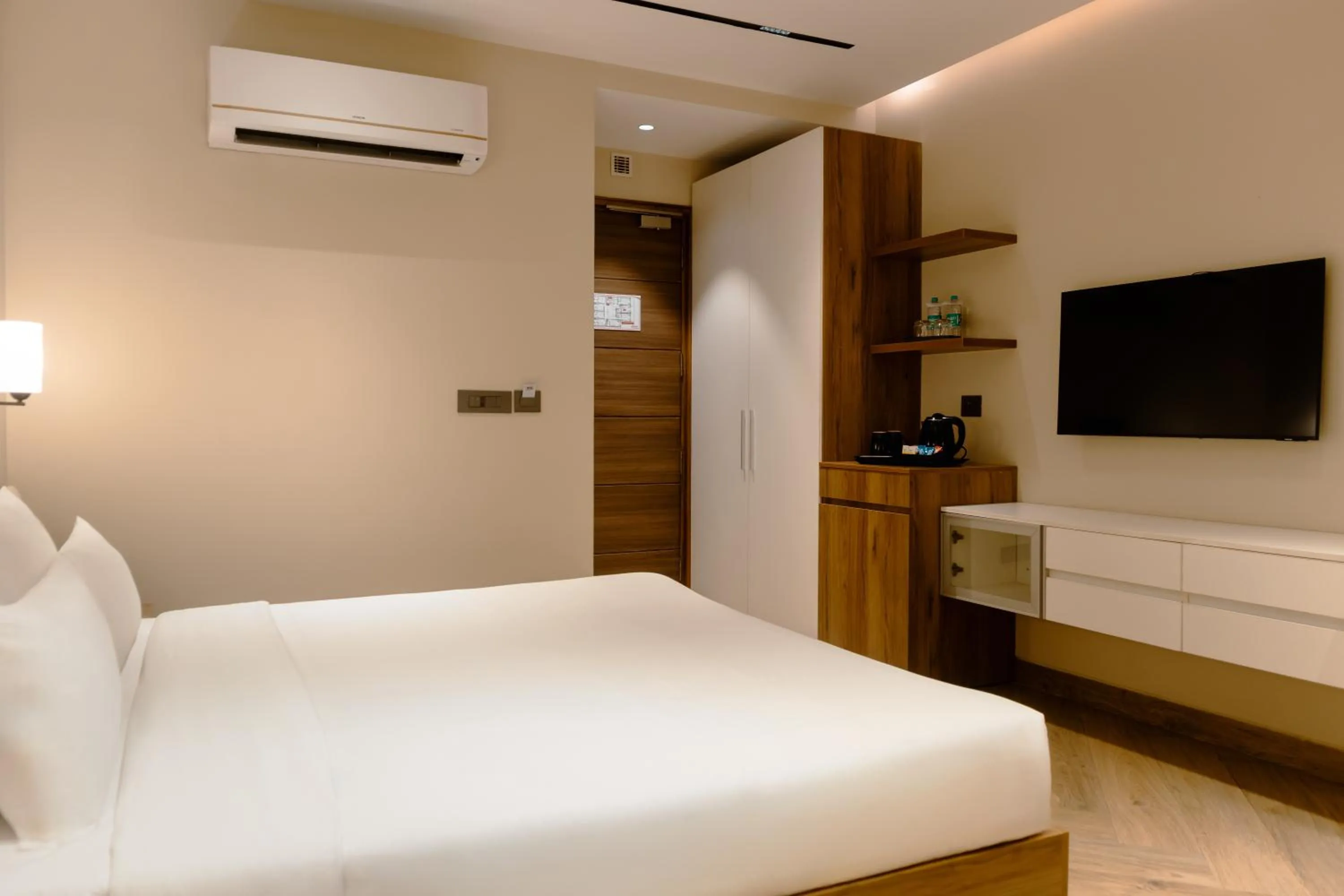 Bed in Udman Hotel Gurugram