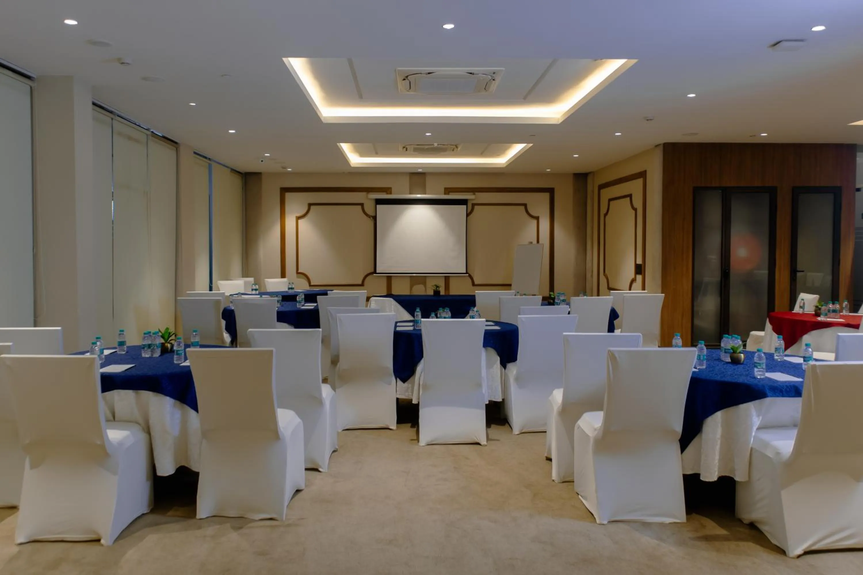 Meeting/conference room in Udman Hotel Gurugram