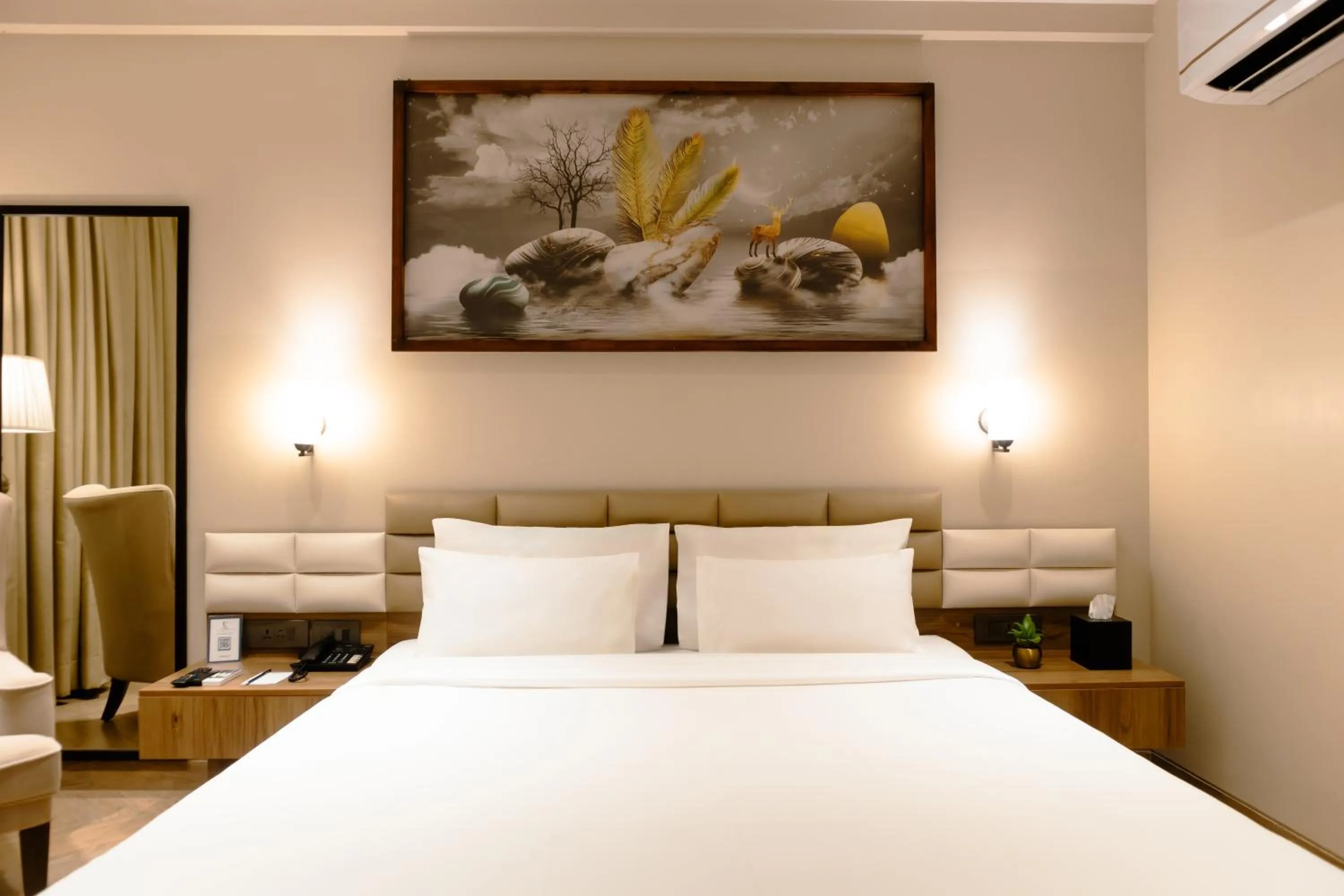 Bed in Udman Hotel Gurugram