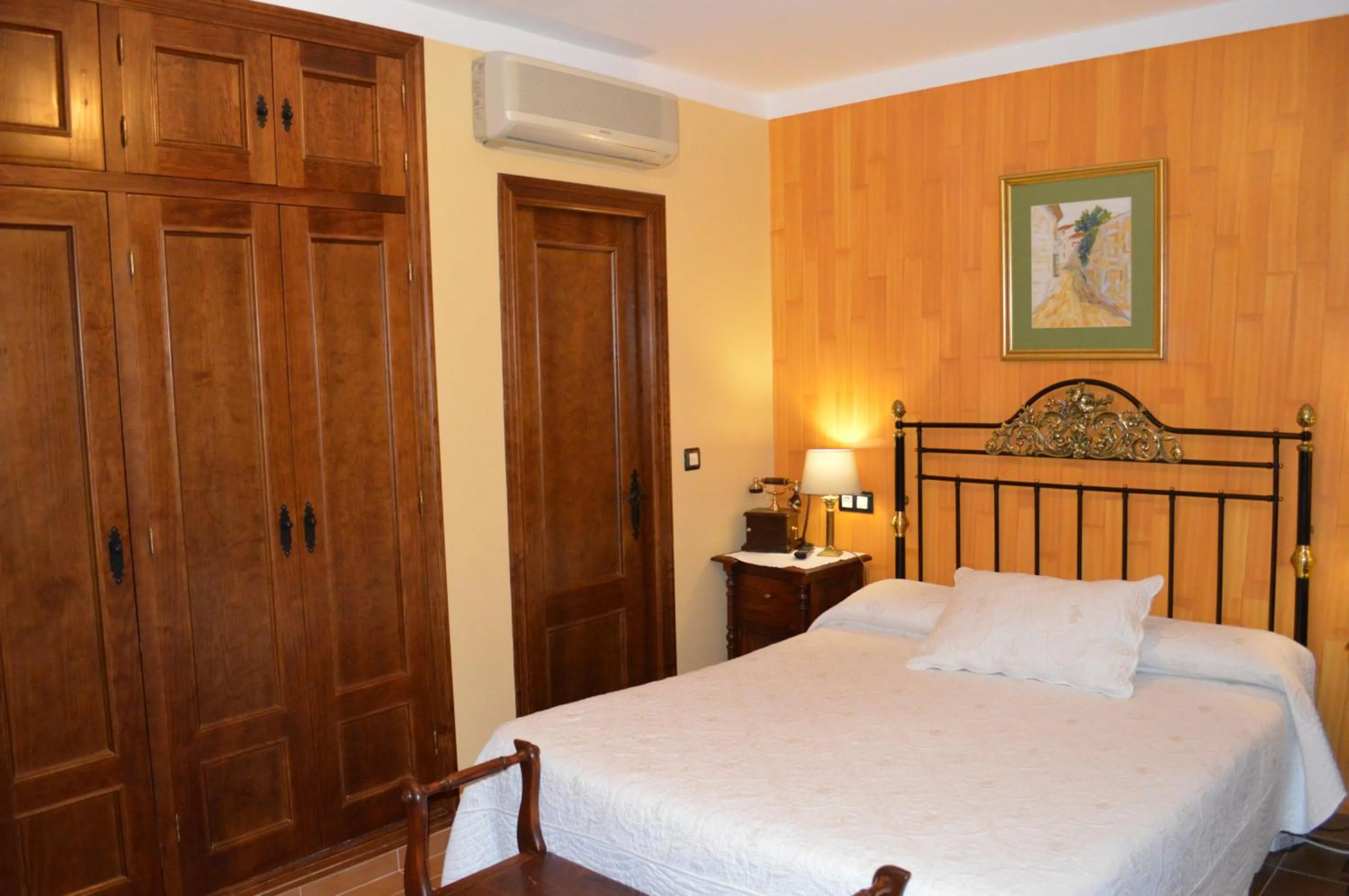 Decorative detail, Bed in Plaza de Toros