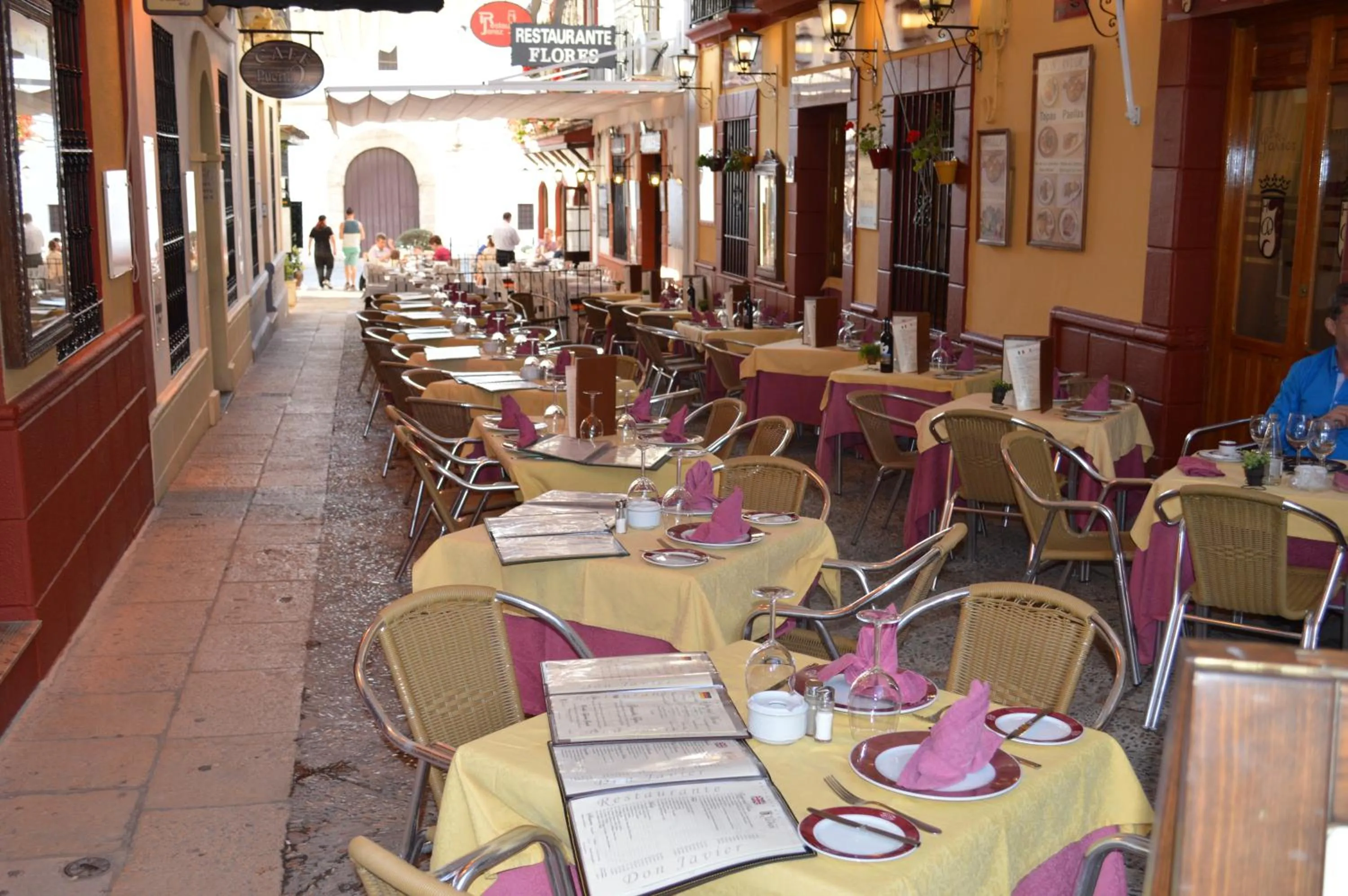 Restaurant/places to eat in Plaza de Toros