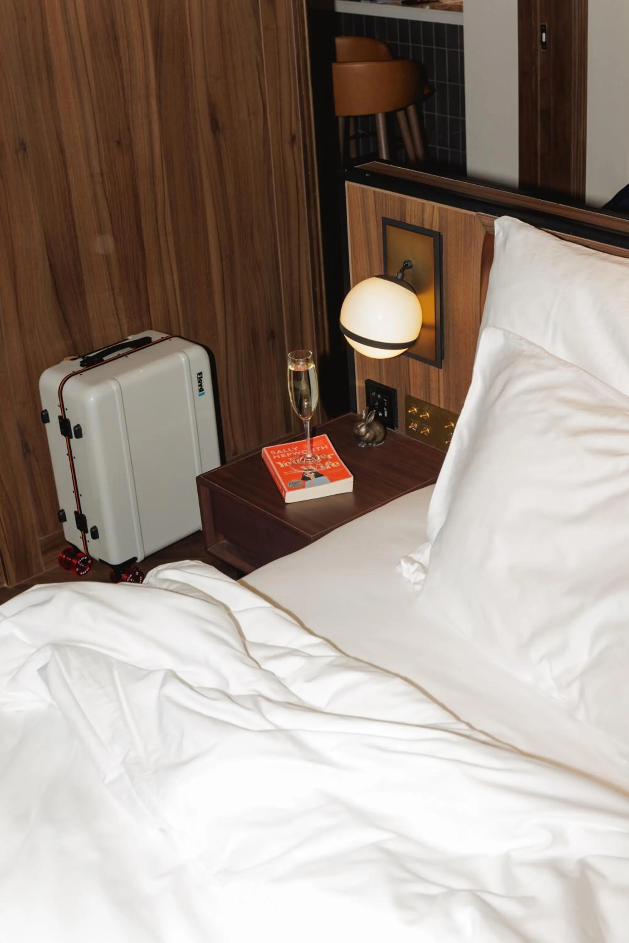 Bed in Public House Bangkok, a Member of Design Hotels