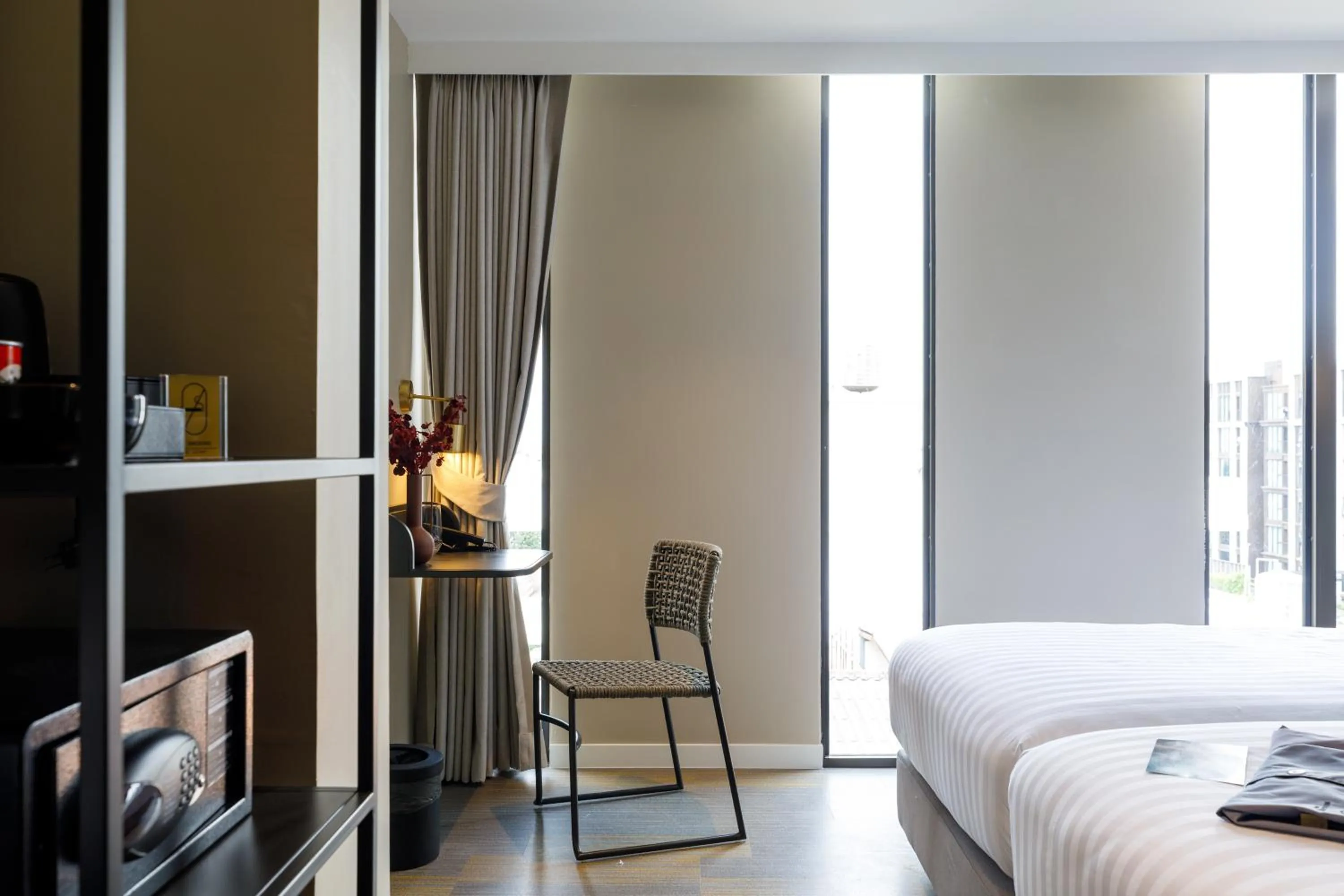 Bed in Benjarong Hotel Bangkok Ratchada