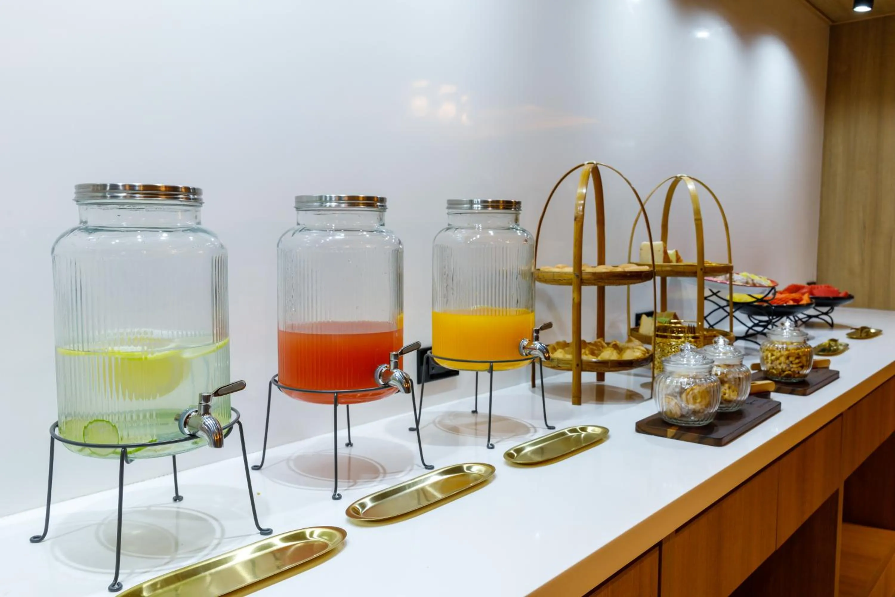 Food and drinks in Benjarong Hotel Bangkok Ratchada