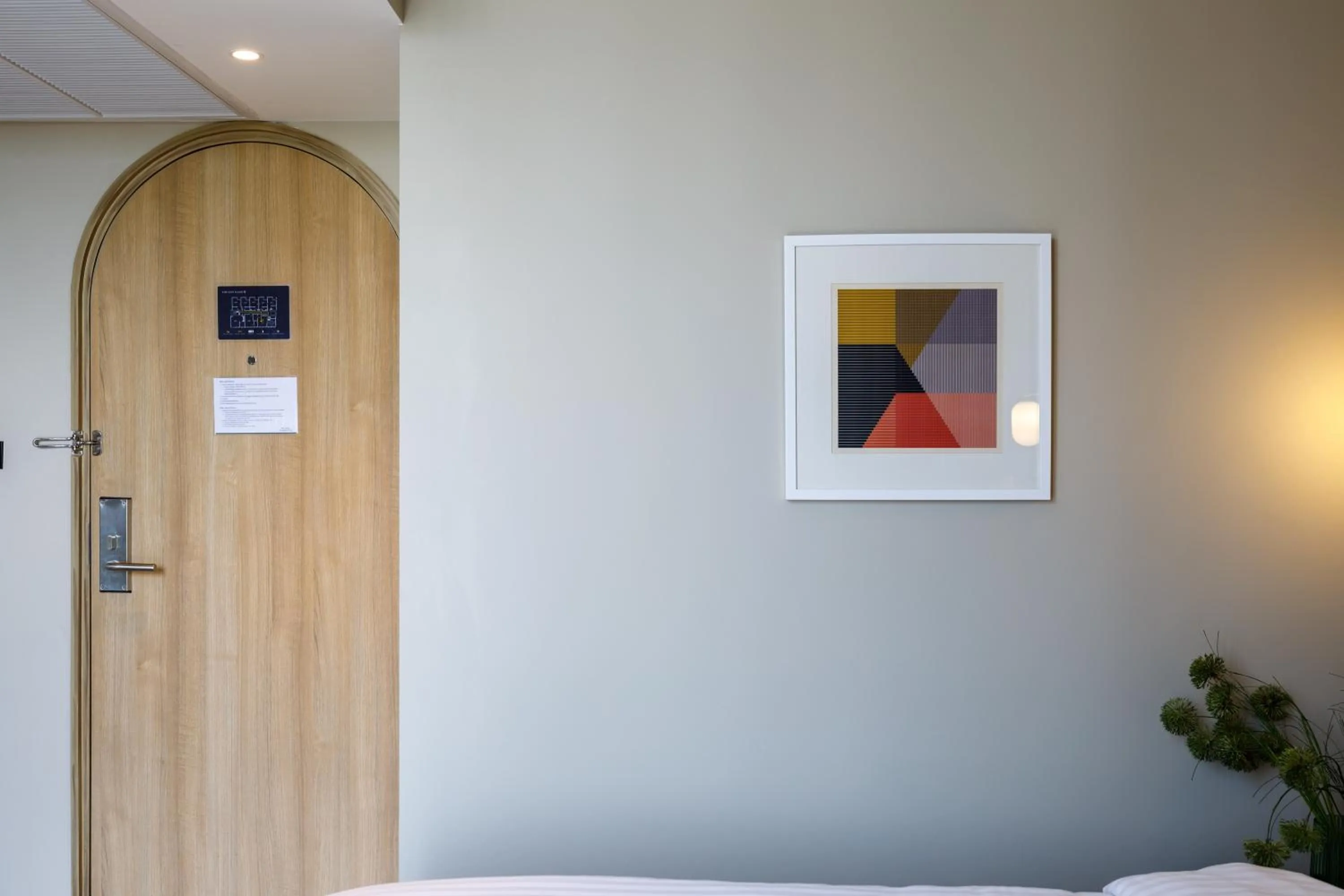 Bed in Benjarong Hotel Bangkok Ratchada