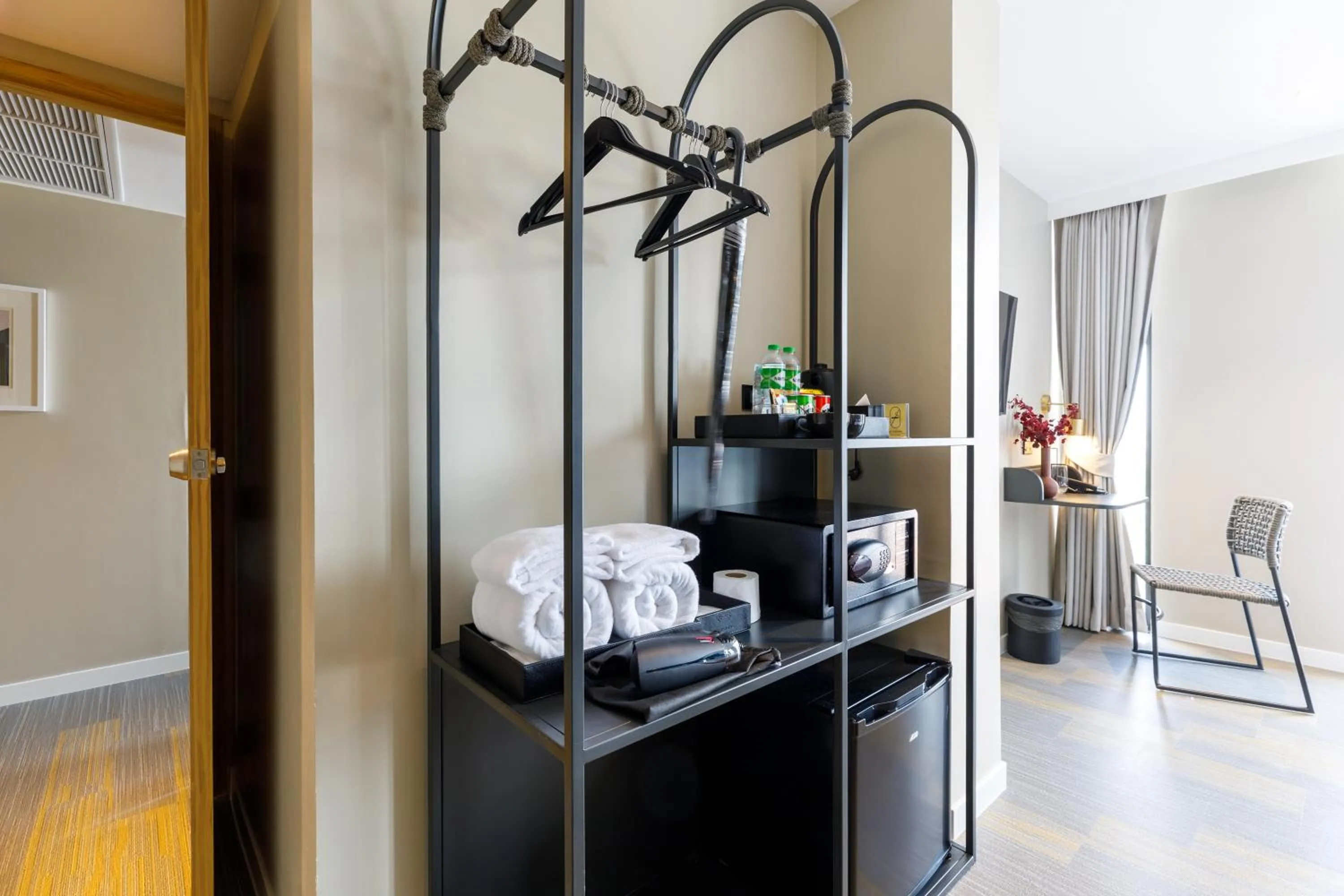 Bed in Benjarong Hotel Bangkok Ratchada