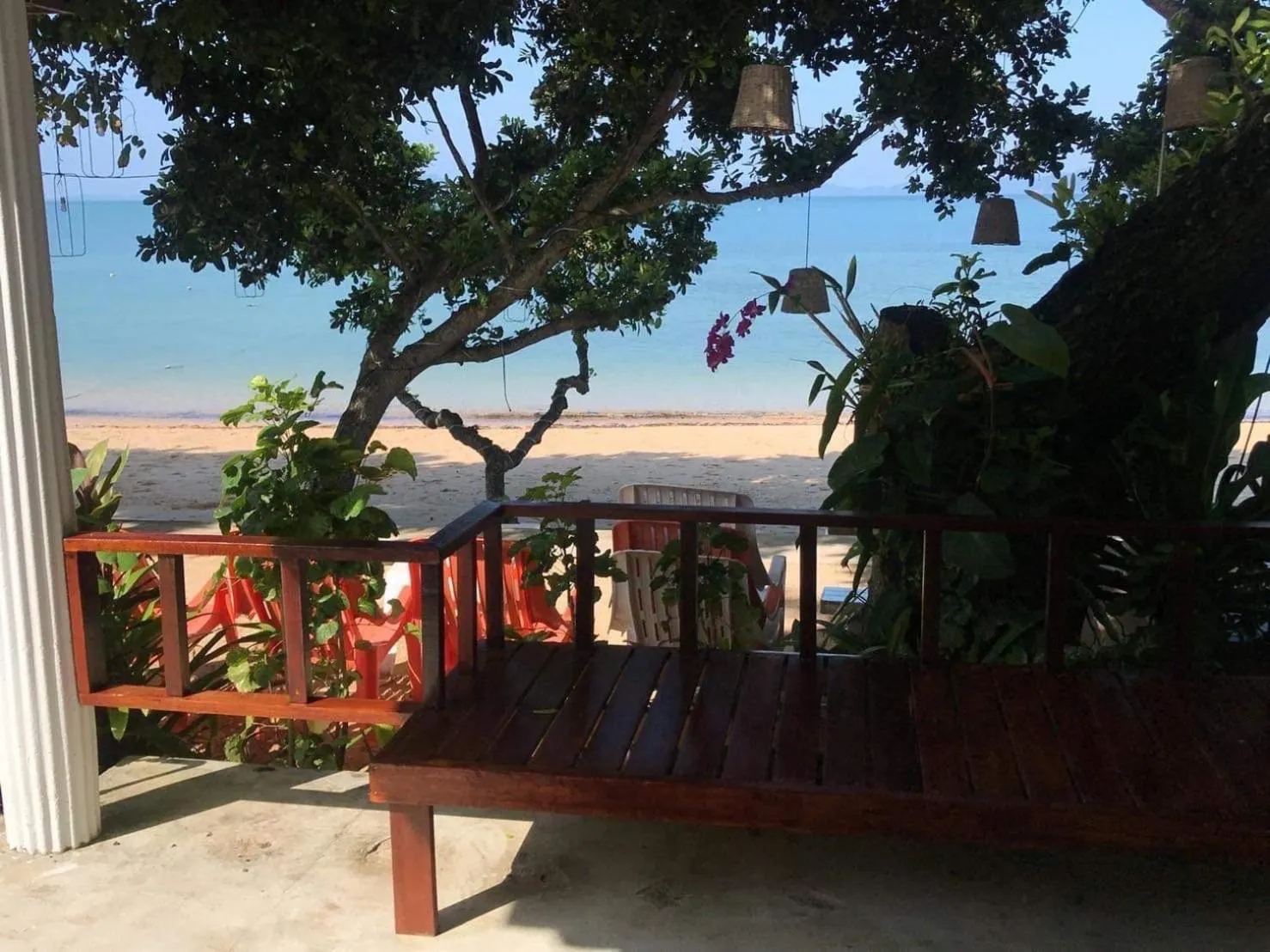 Beach in Koh Kwang Beach Resort