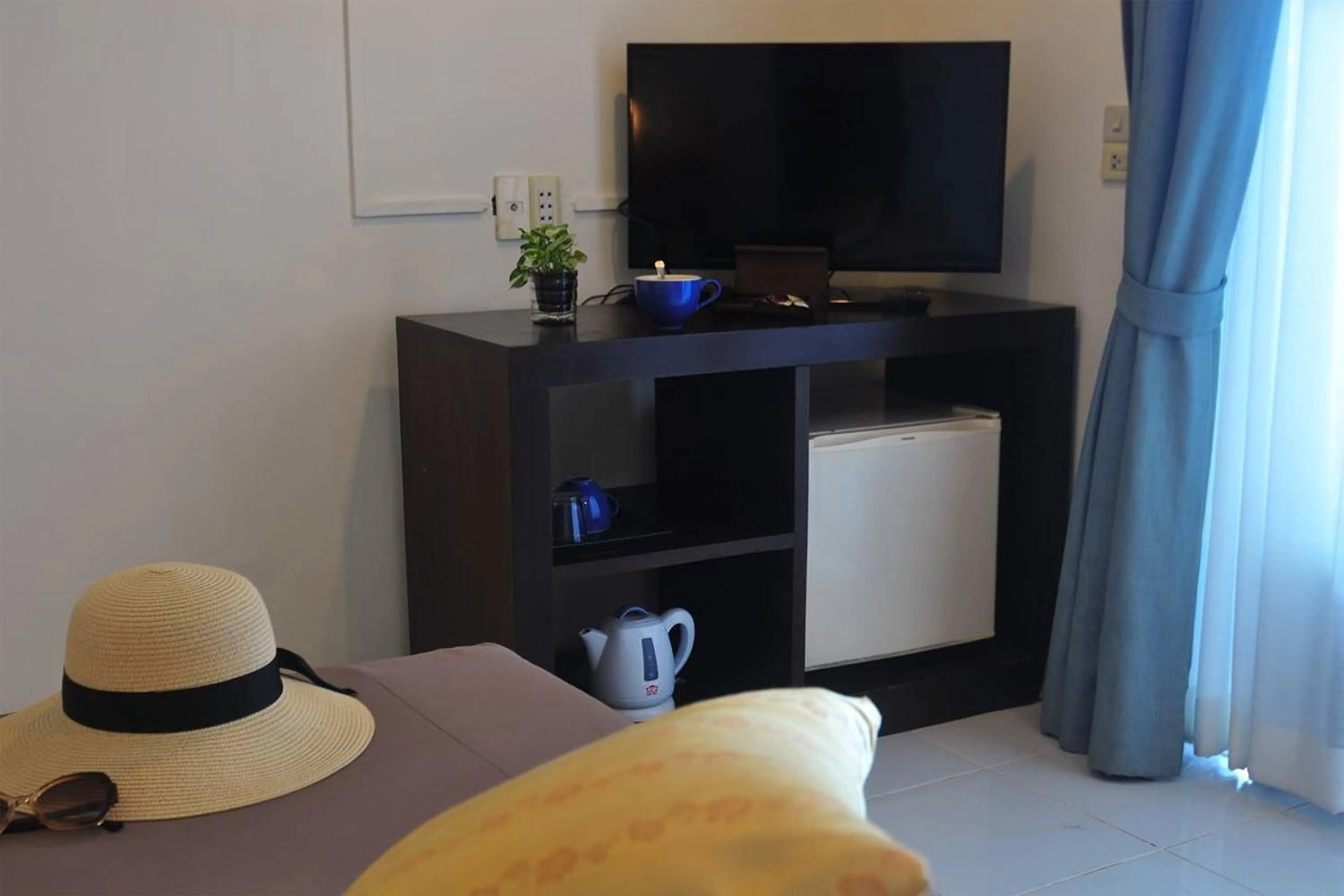 Bedroom in Koh Kwang Beach Resort