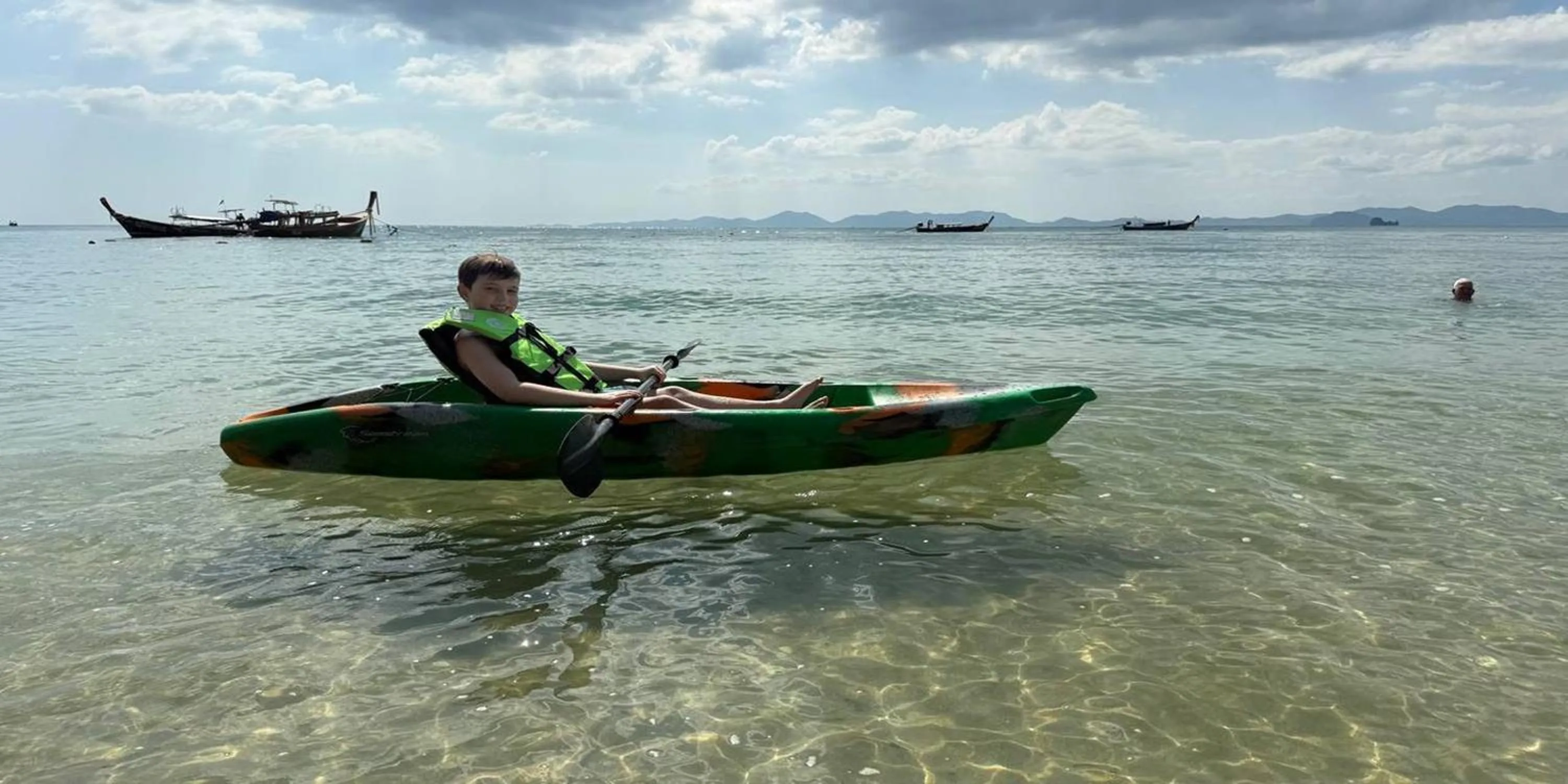 group of guests in Palm Resort Krabi