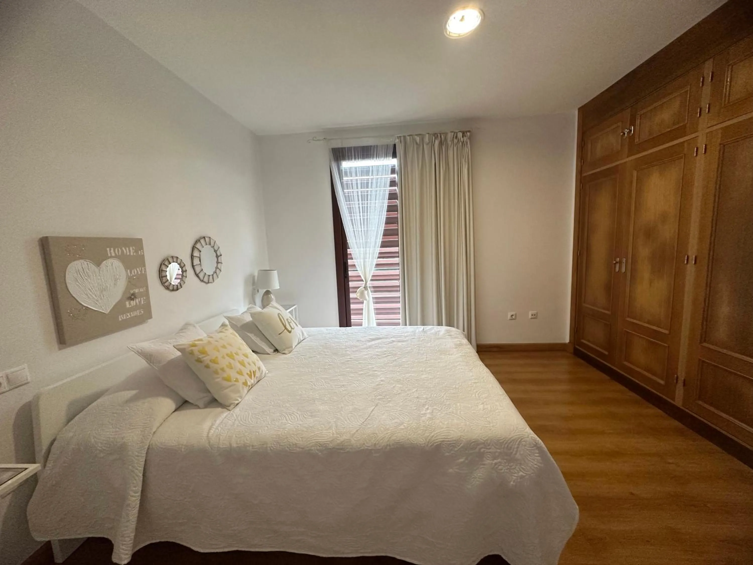 Bed in Villa Los Pinares de Monaco en Roche, Conil, Cádiz