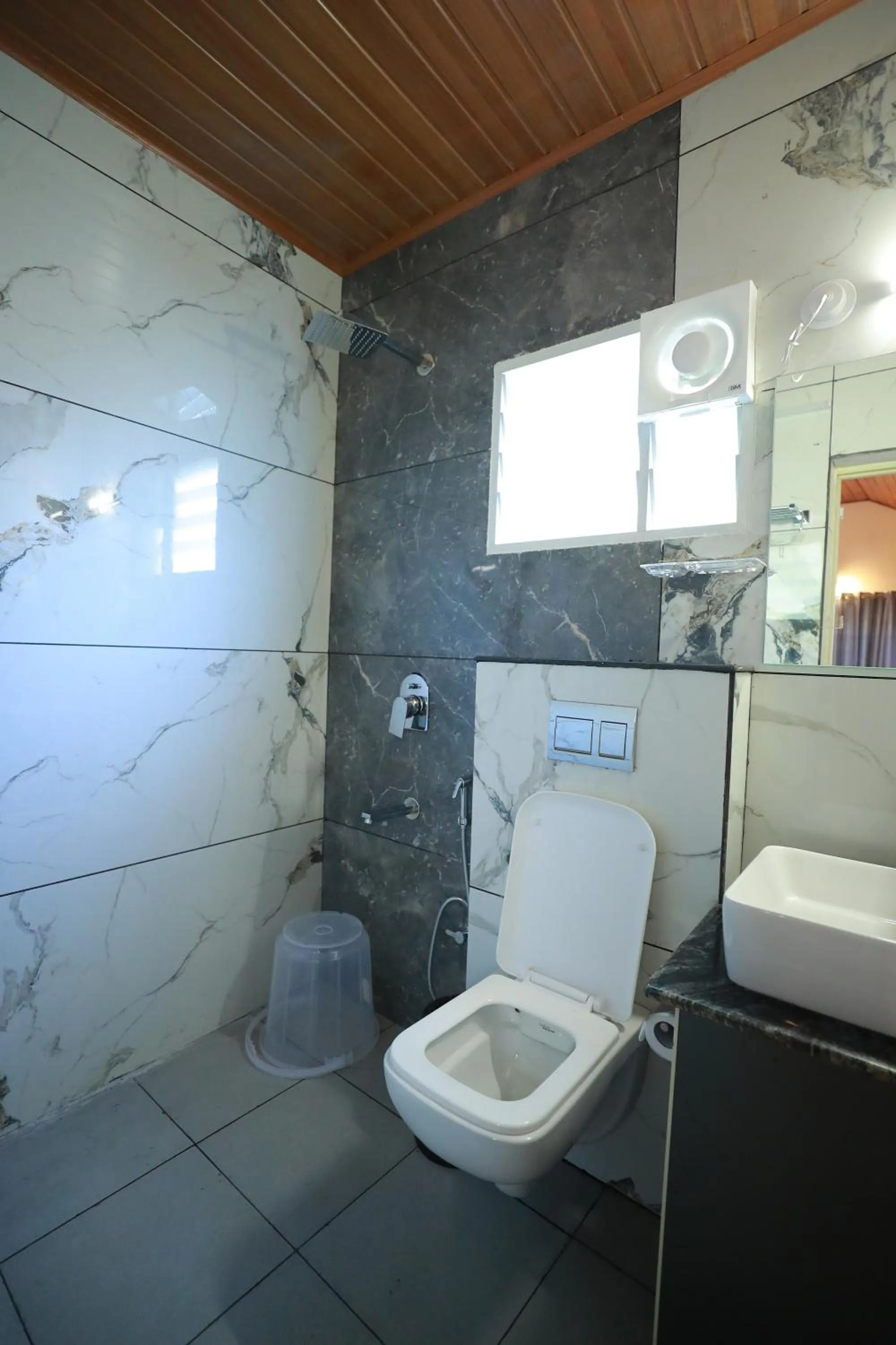 Toilet in Coorg Coffee Bean Resort Madikeri