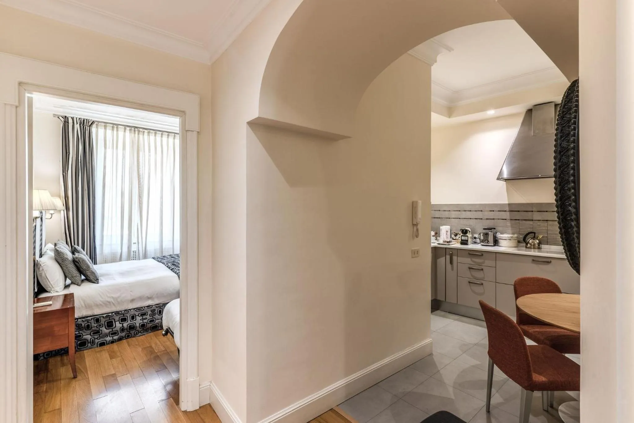 Kitchen or kitchenette, Bed in Via Napoli Apartments